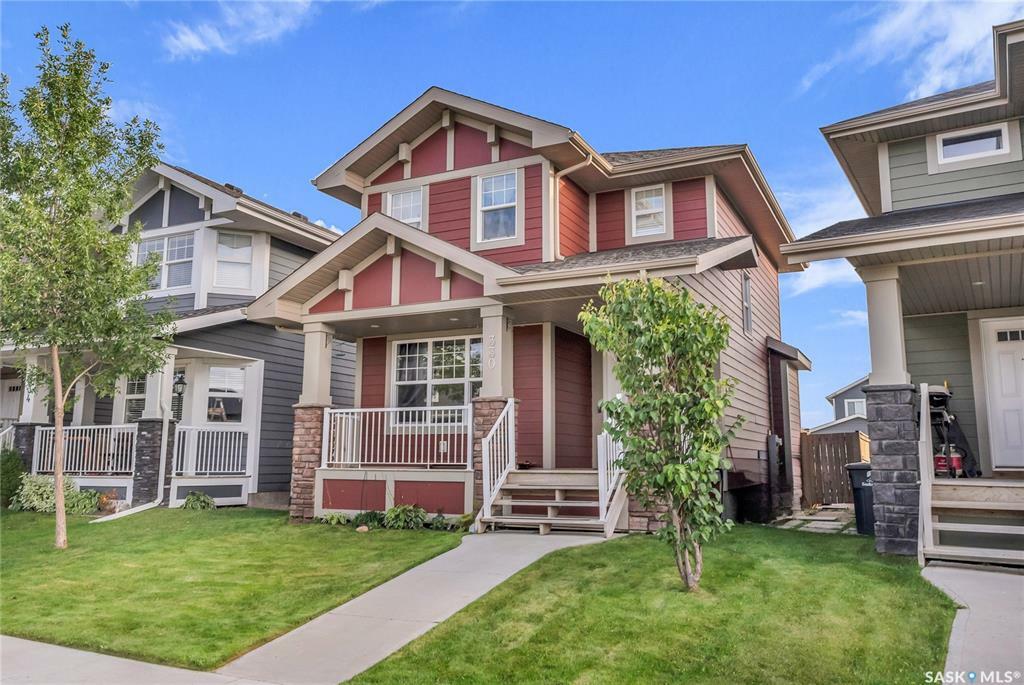 Property Photo:  330 Eaton Lane  SK S7V 0H3 