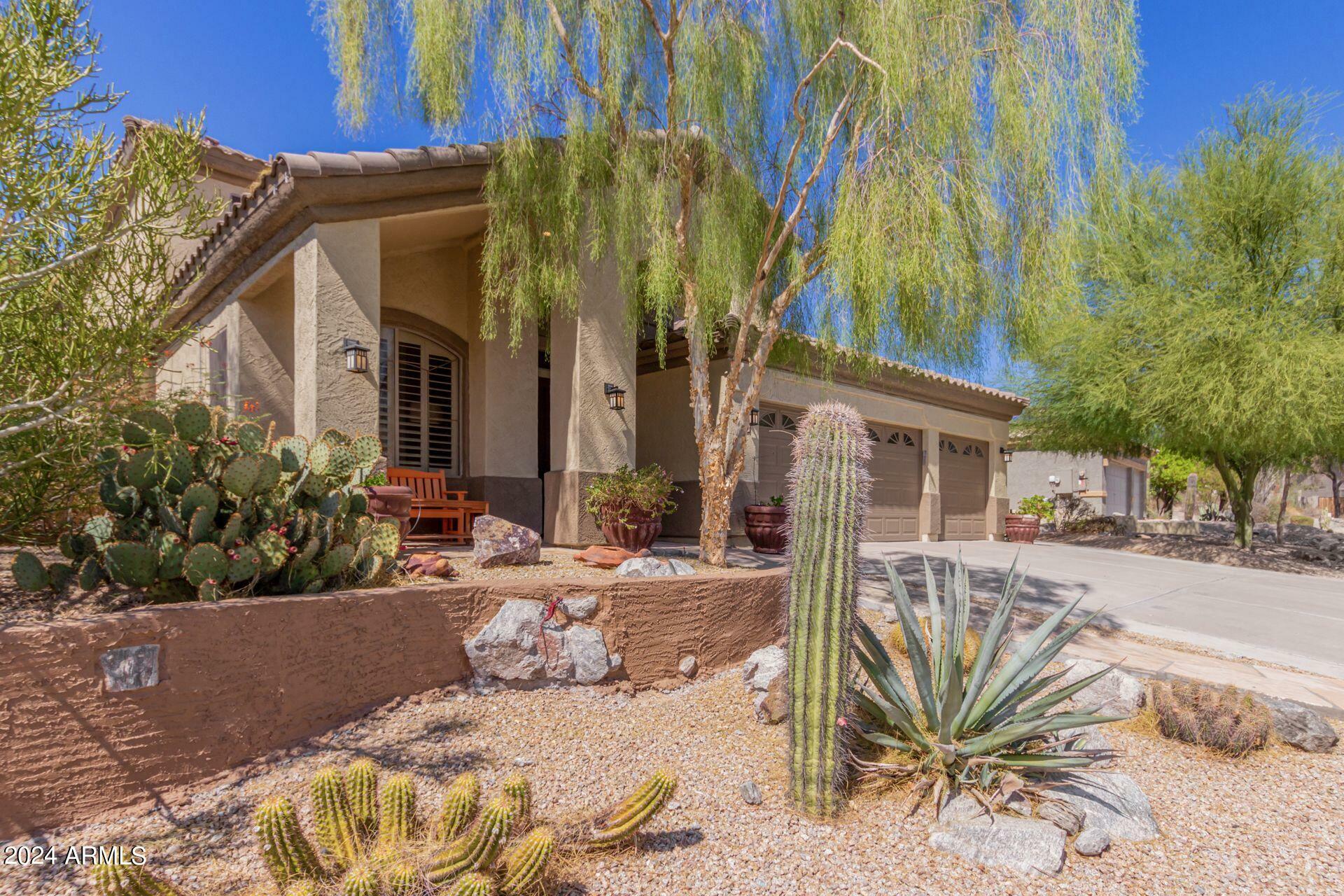 Property Photo:  10956 S Oakwood Drive  AZ 85338 