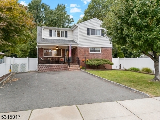 Property Photo:  23 Van Pelt Pl  NJ 07424 