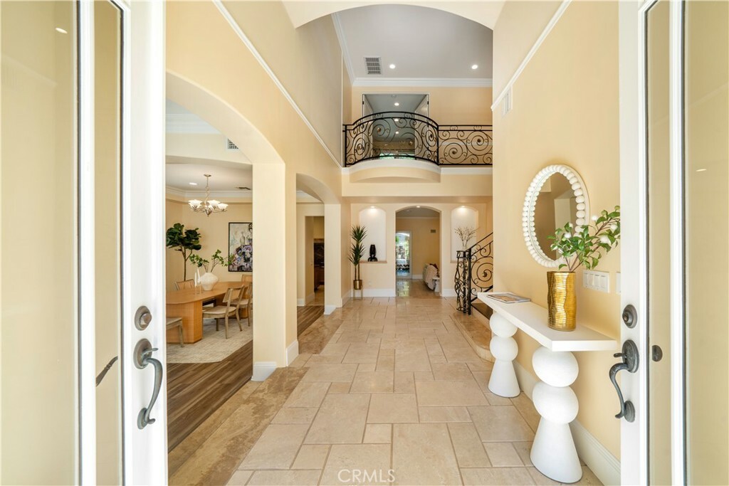 Property Photo:  4240 Old Topanga Canyon Road  CA 91302 