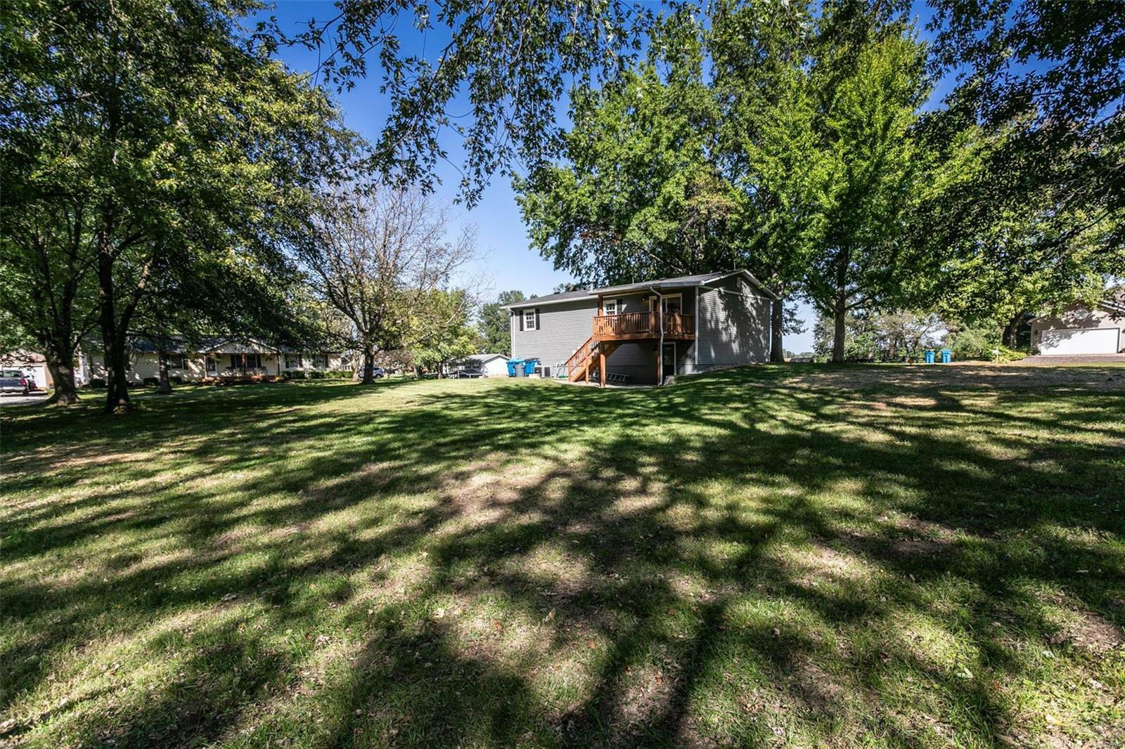 Property Photo:  1664 Fountainbleu Drive  IL 62097 