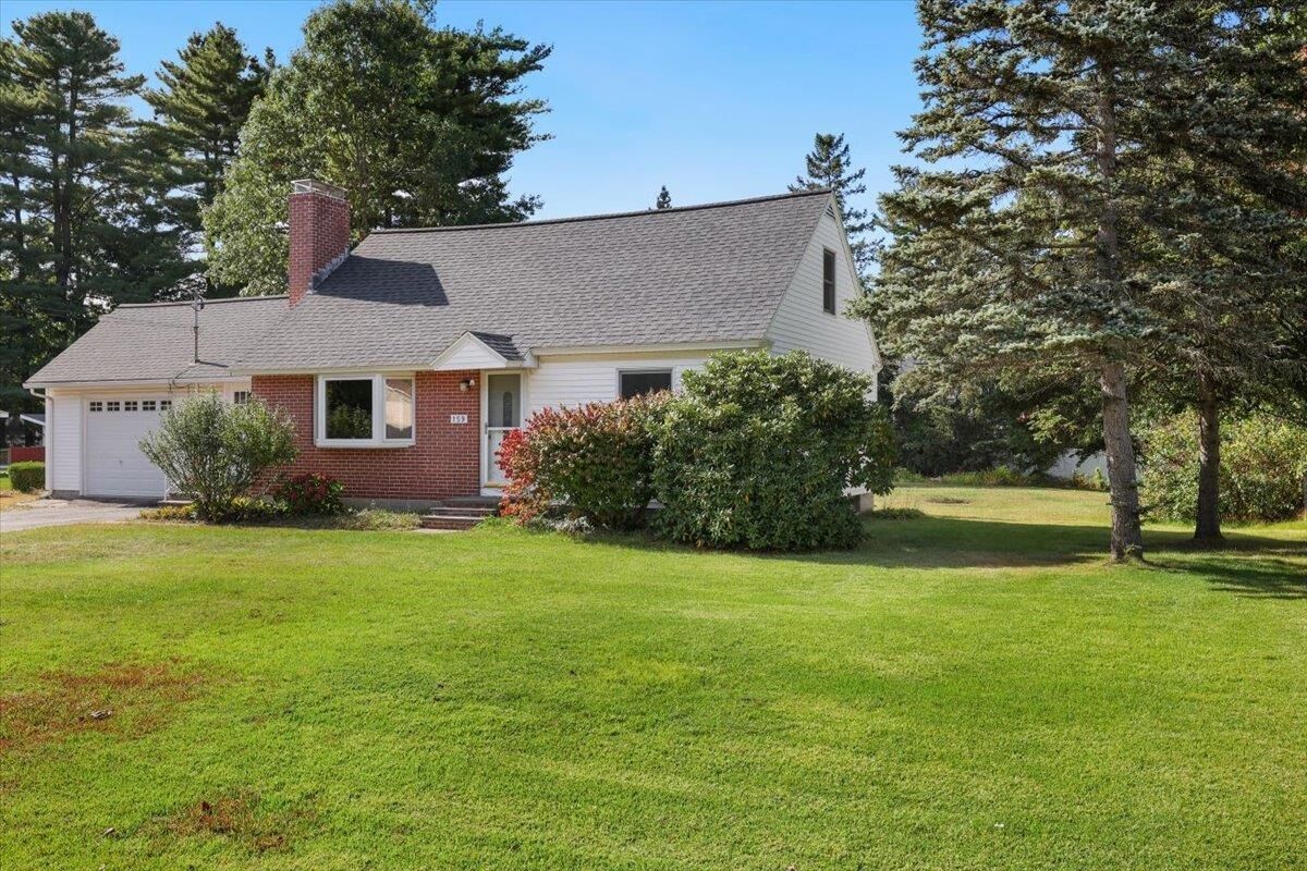 Property Photo:  159 East Dunstable Road  NH 03062 