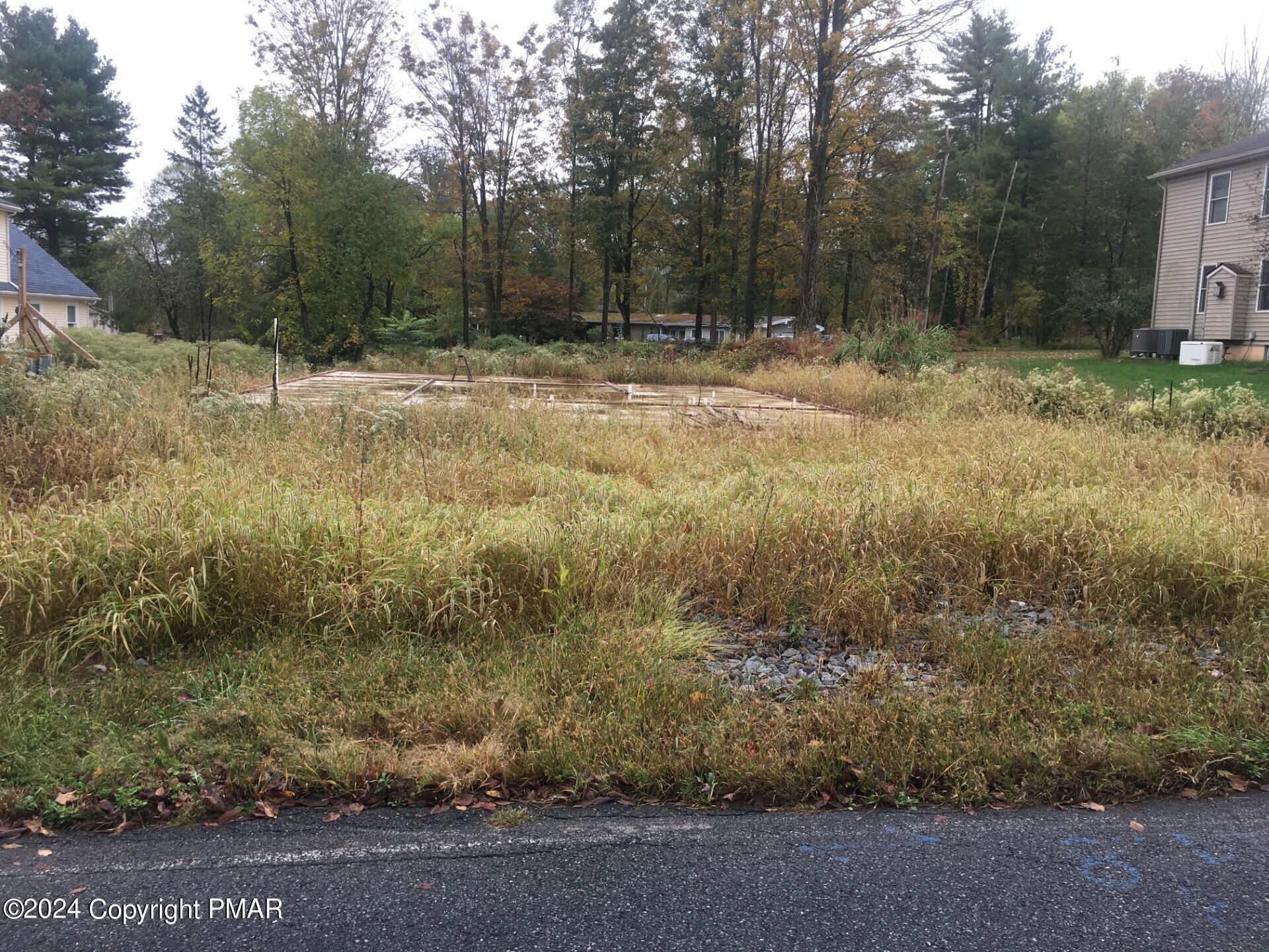 Property Photo: 5618 Glenbrook T 165 Road PA 18360
