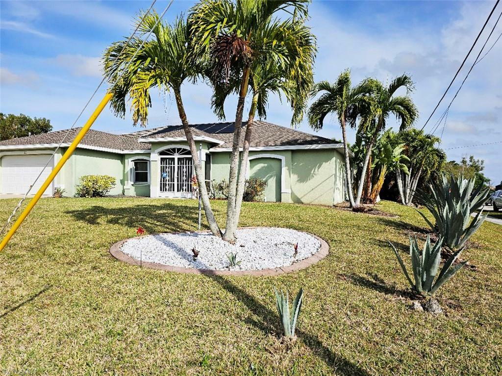 Property Photo:  1811 Savona Pkwy W  FL 33914 