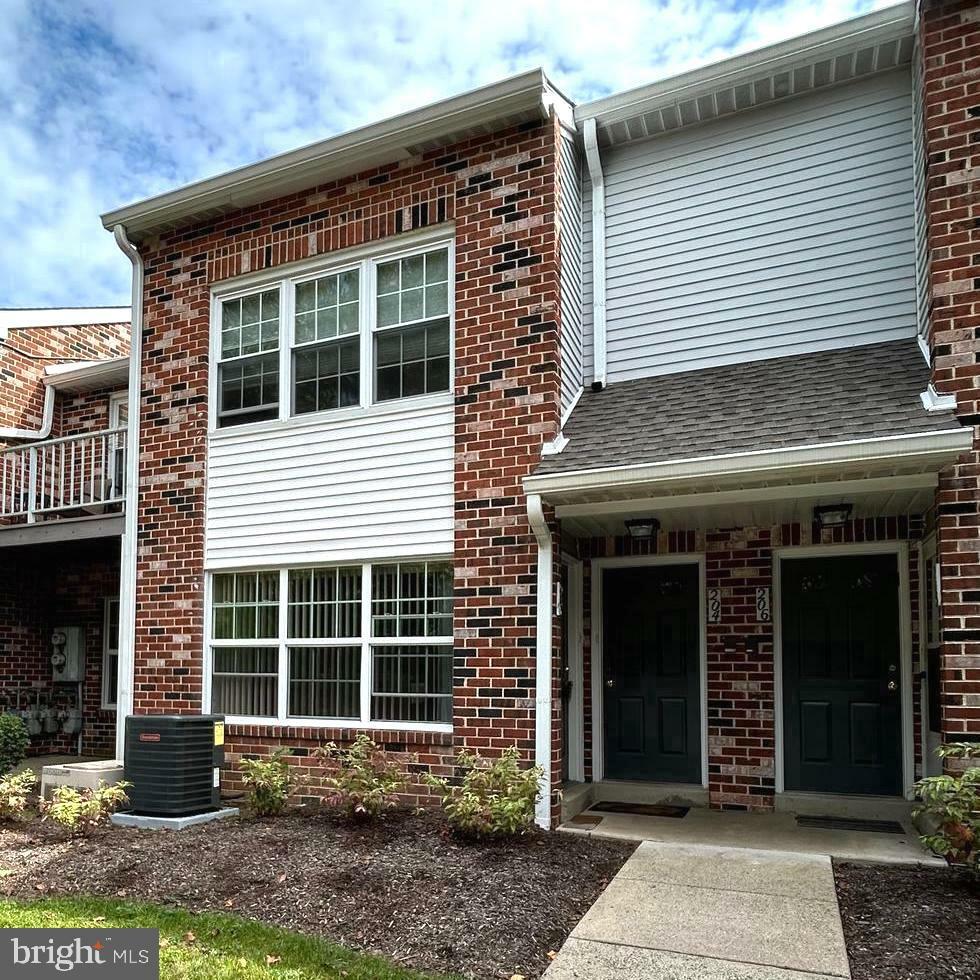 Property Photo:  203 Glen Lane Condo 346  PA 19027 