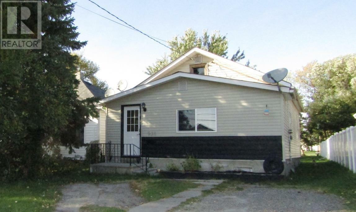 Property Photo:  538 Church Street  ON P9A 1E4 