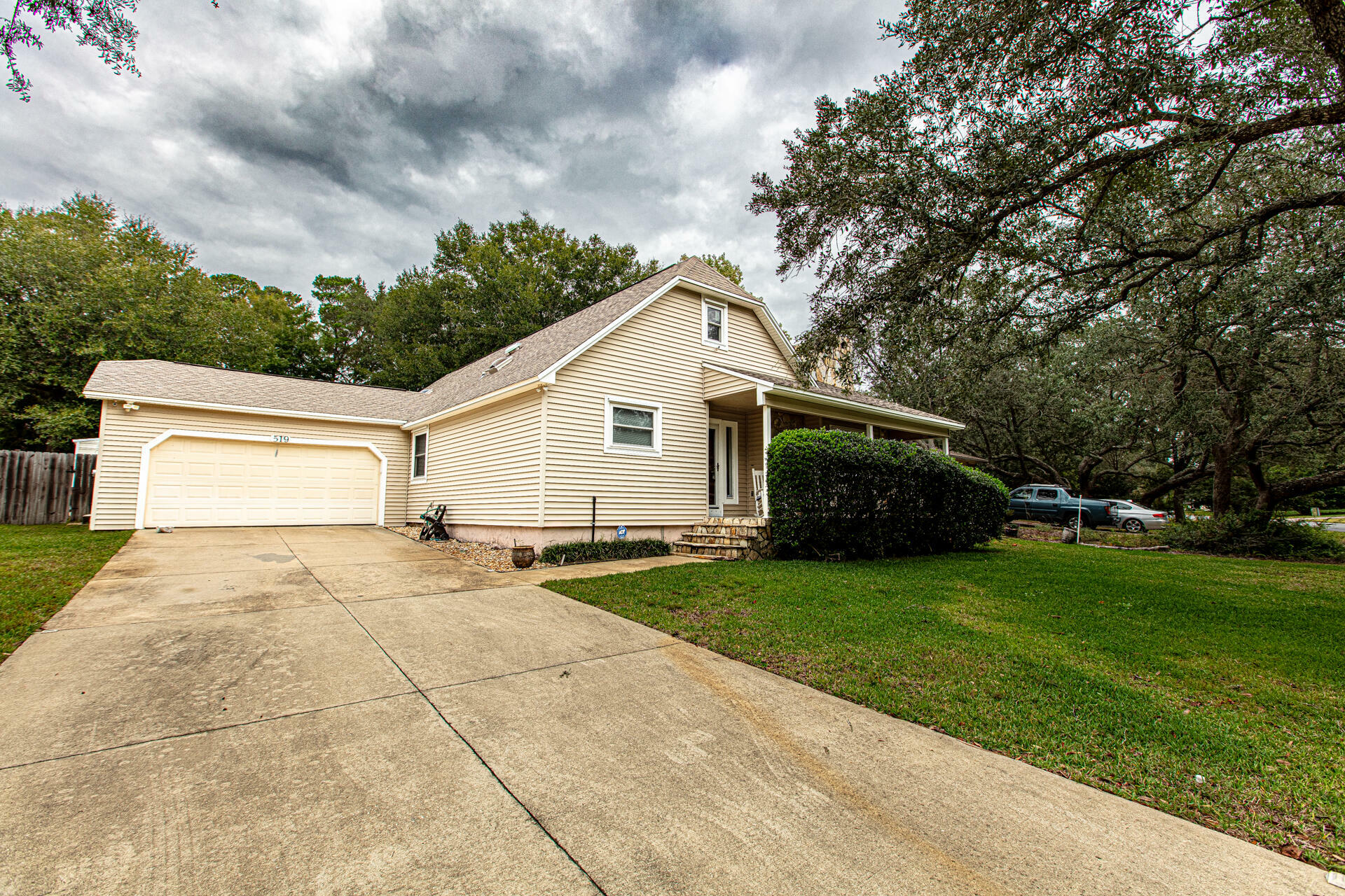 Property Photo:  519 Nassau Drive  FL 32578 