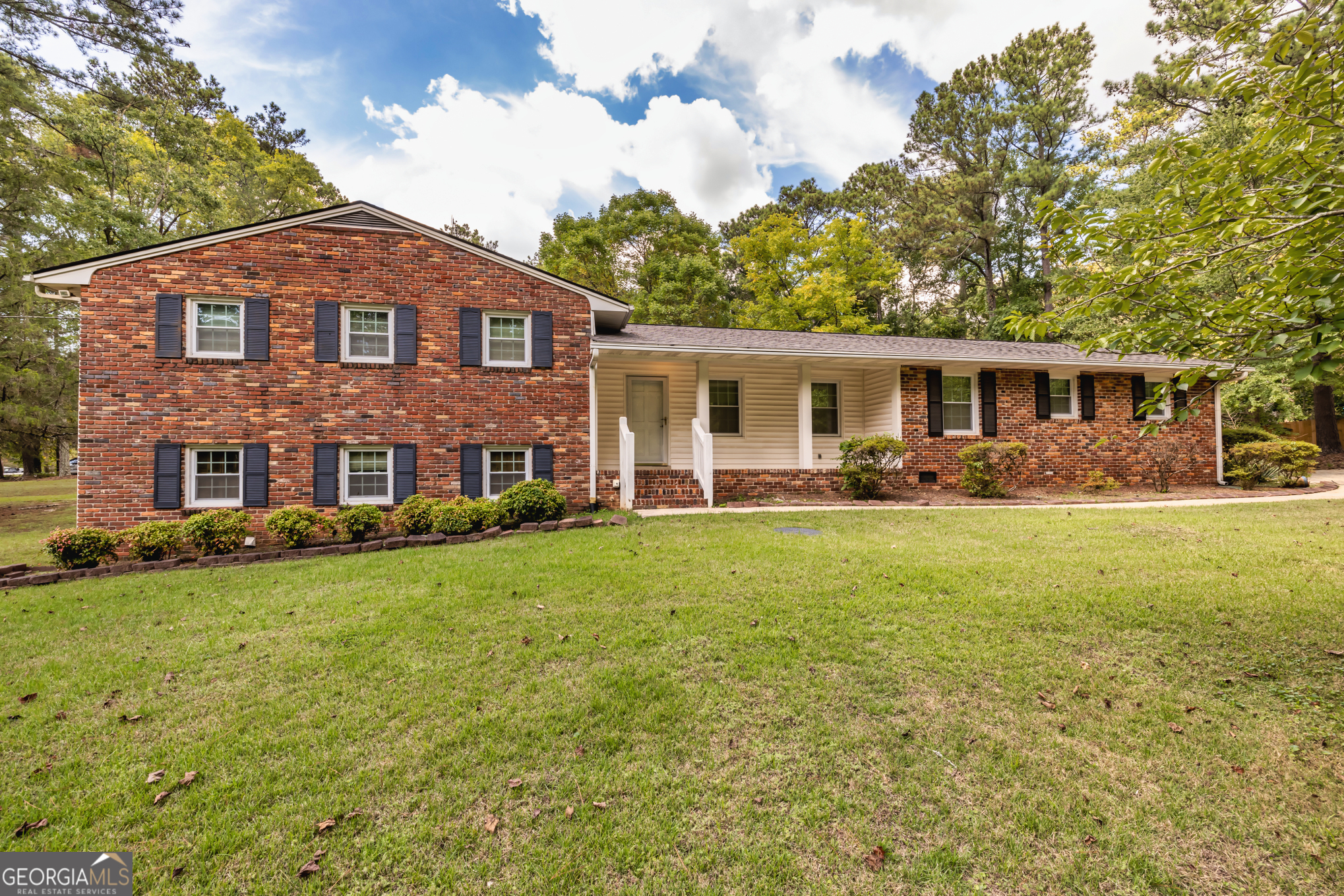 Property Photo:  8289 Lake View Terrace  GA 30274 