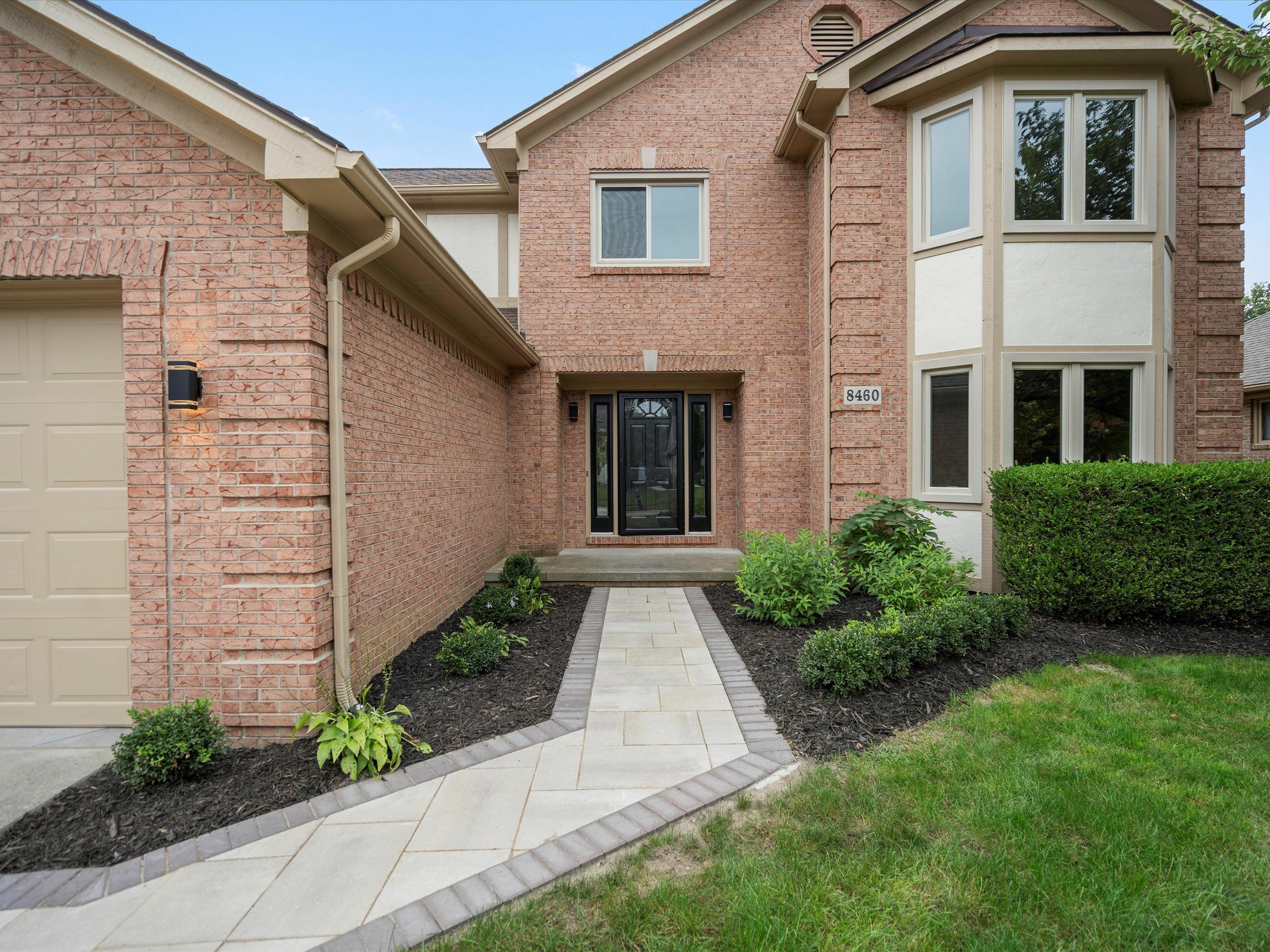 Property Photo:  8460 Frederick Drive  MI 48094 2958 