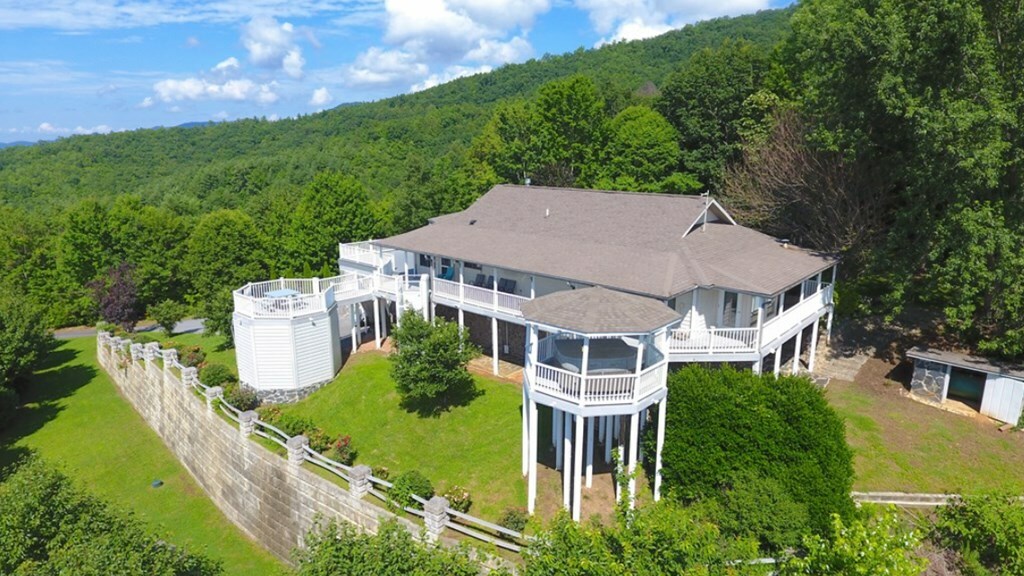 Property Photo:  1976 Beaver Creek Road  NC 28901 