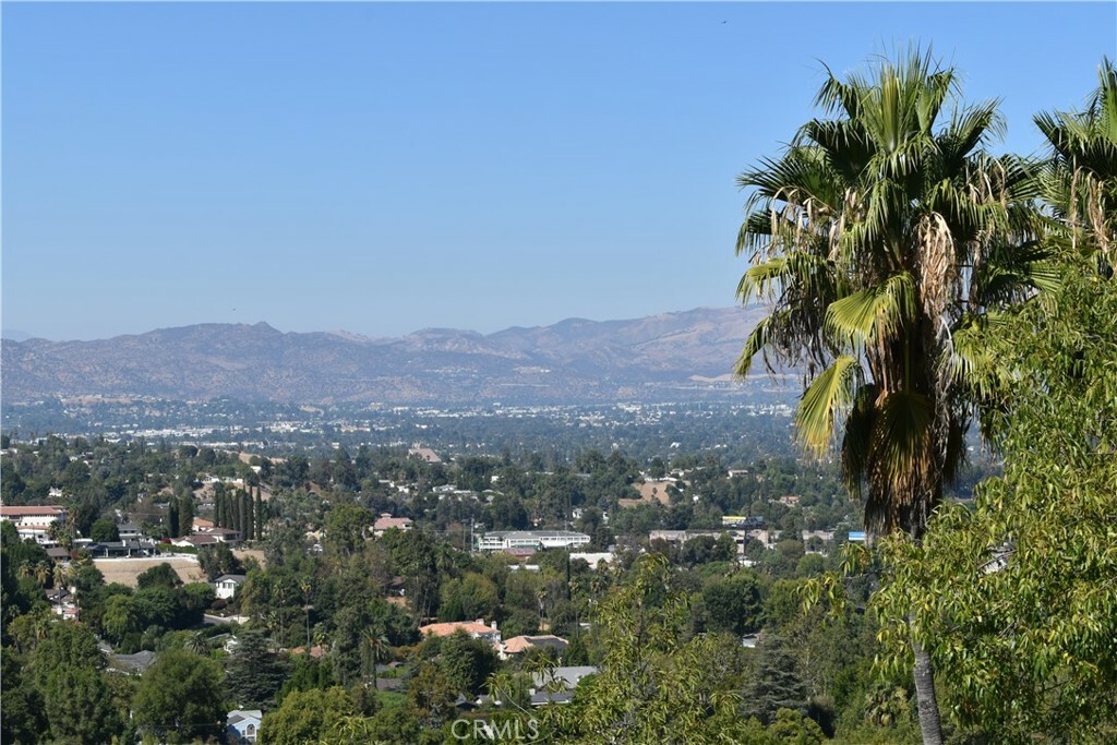 Property Photo:  4801 Nomad Drive  CA 91364 