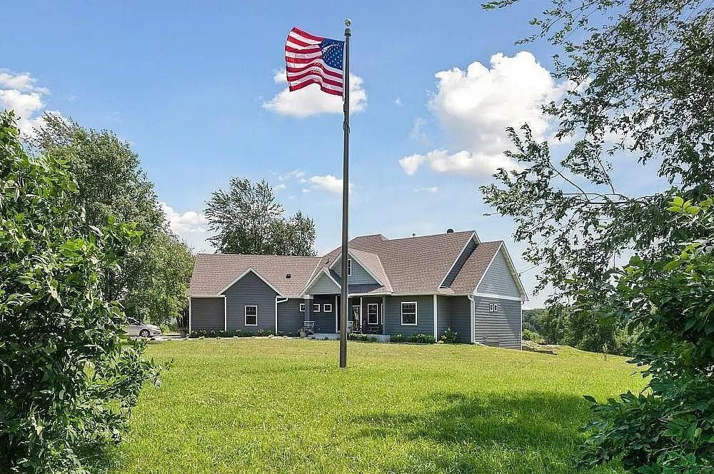 Property Photo:  1150 Sunnyfield Road N  MN 55364 