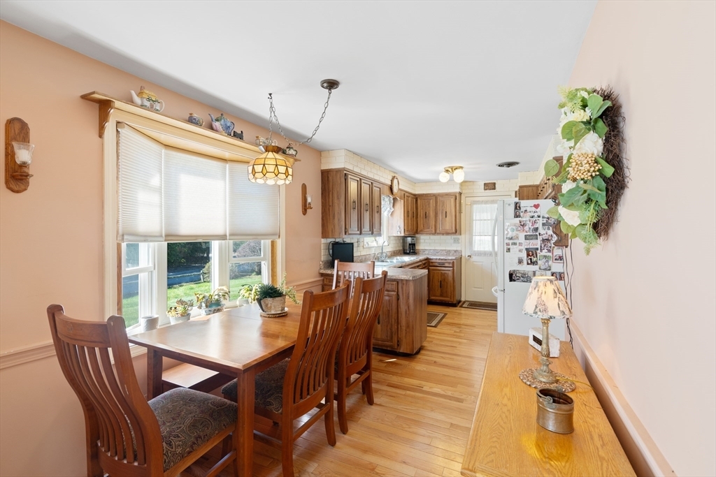 Property Photo:  16 Aberdeen Rd  MA 01863 