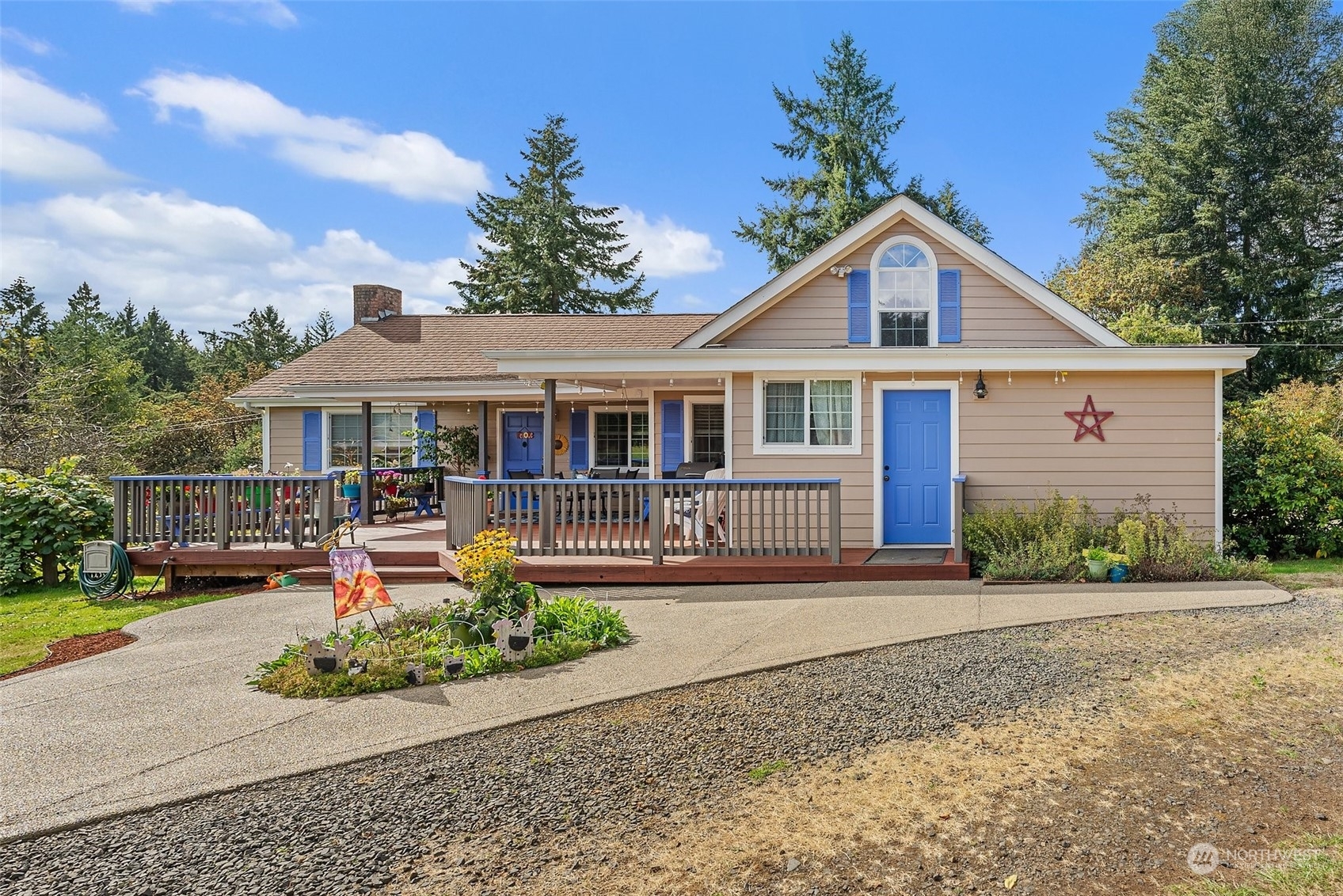 Property Photo:  158  Hawkins Road  WA 98596 