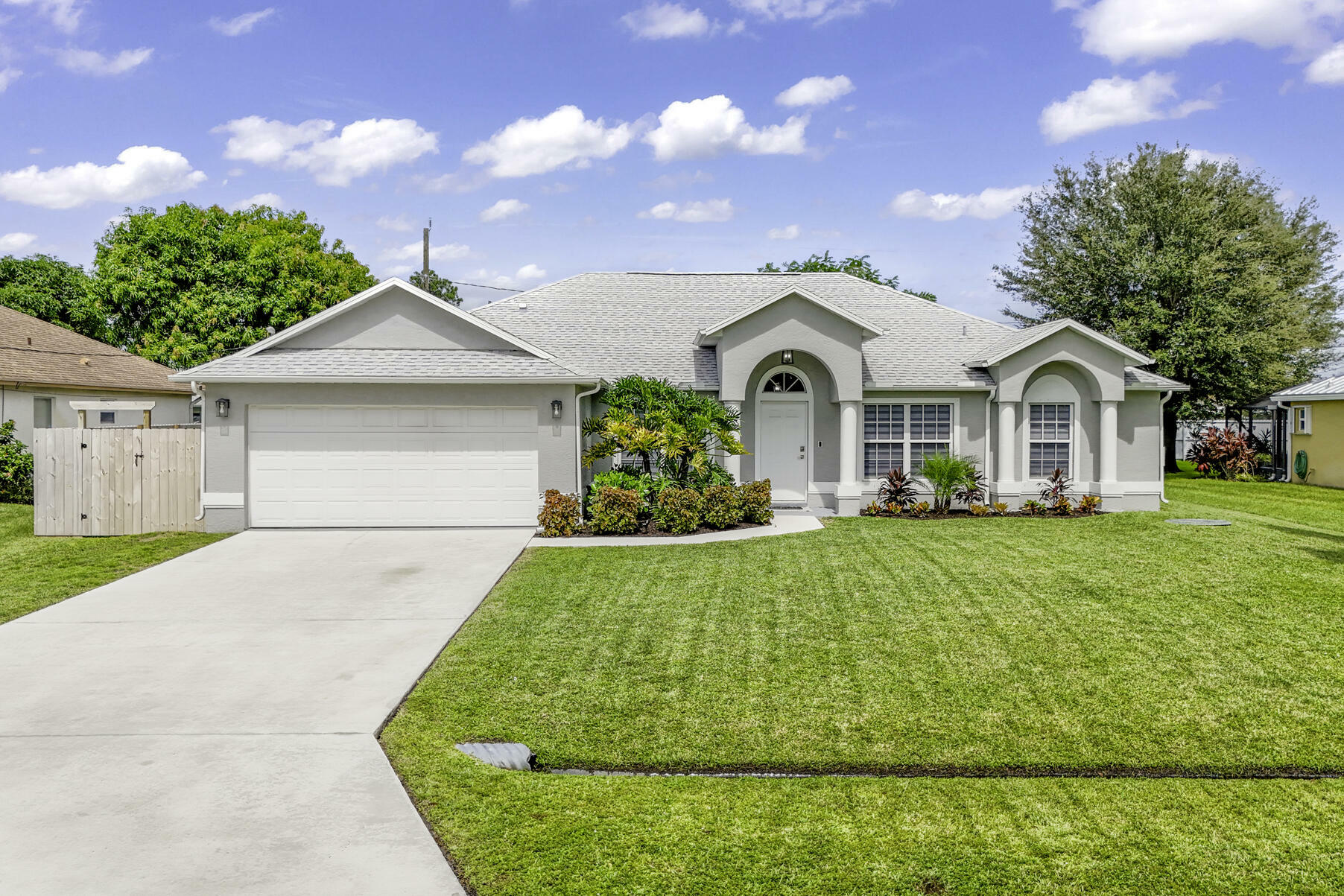 Property Photo:  1431 SW Dimperio Avenue  FL 34953 