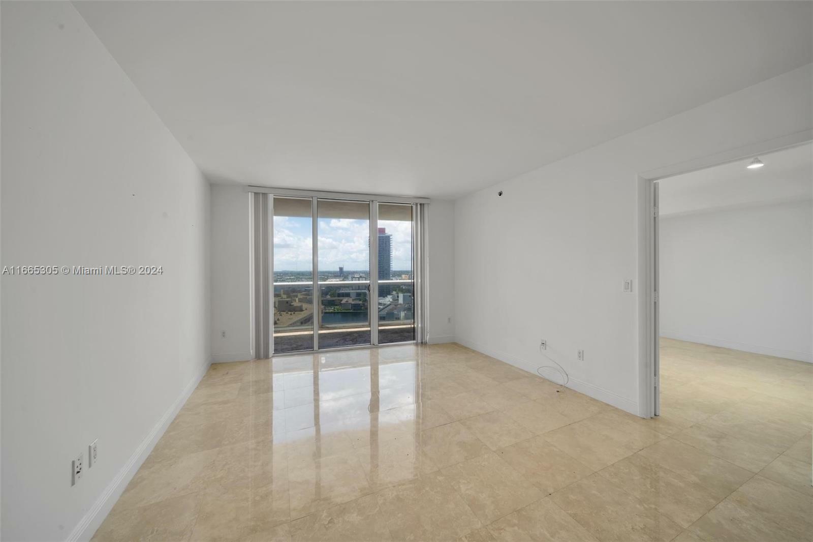 Property Photo:  1800 S Ocean Dr 1809  FL 33009 