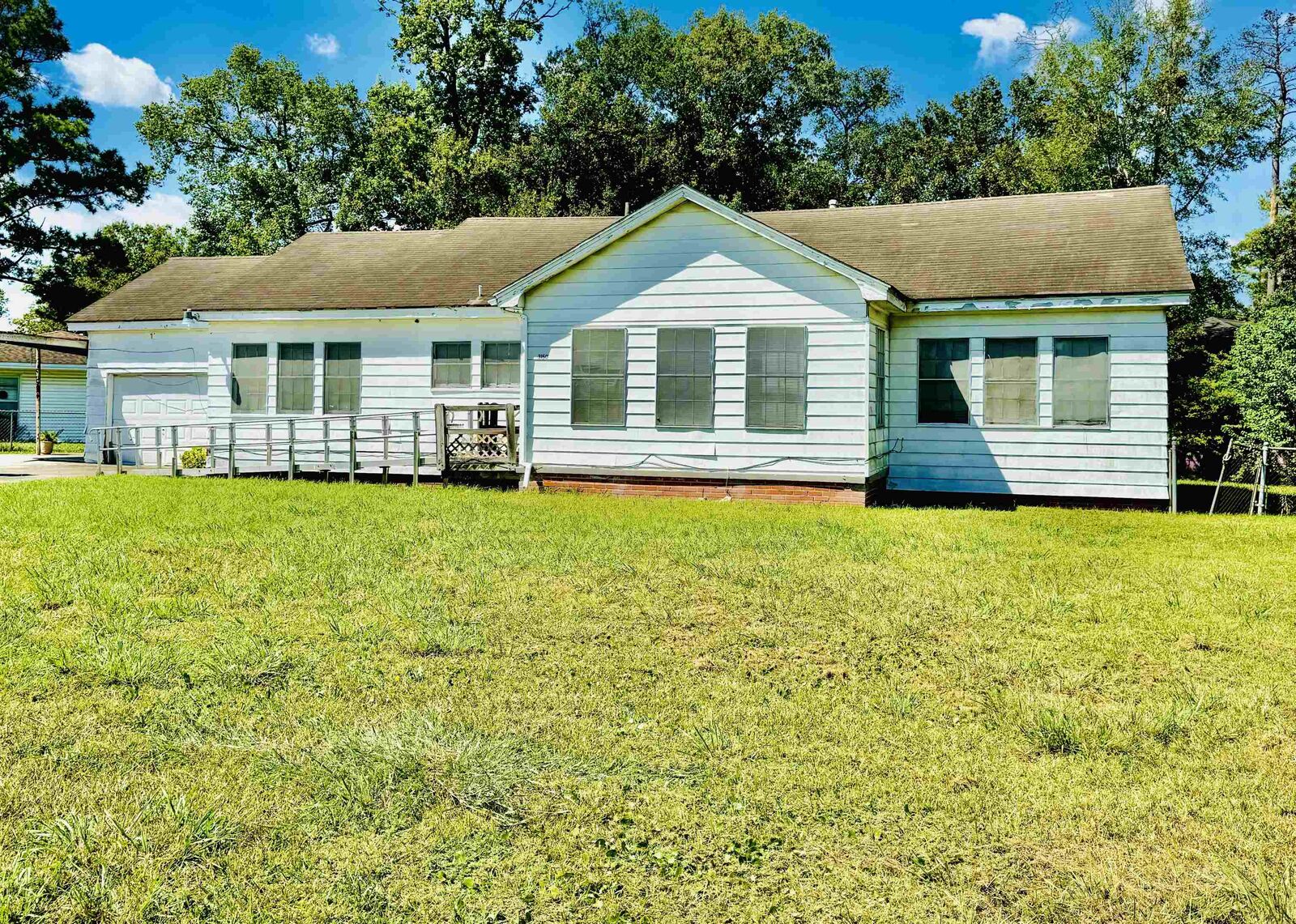 Property Photo: 3150 Oakwood Lane TX 77703