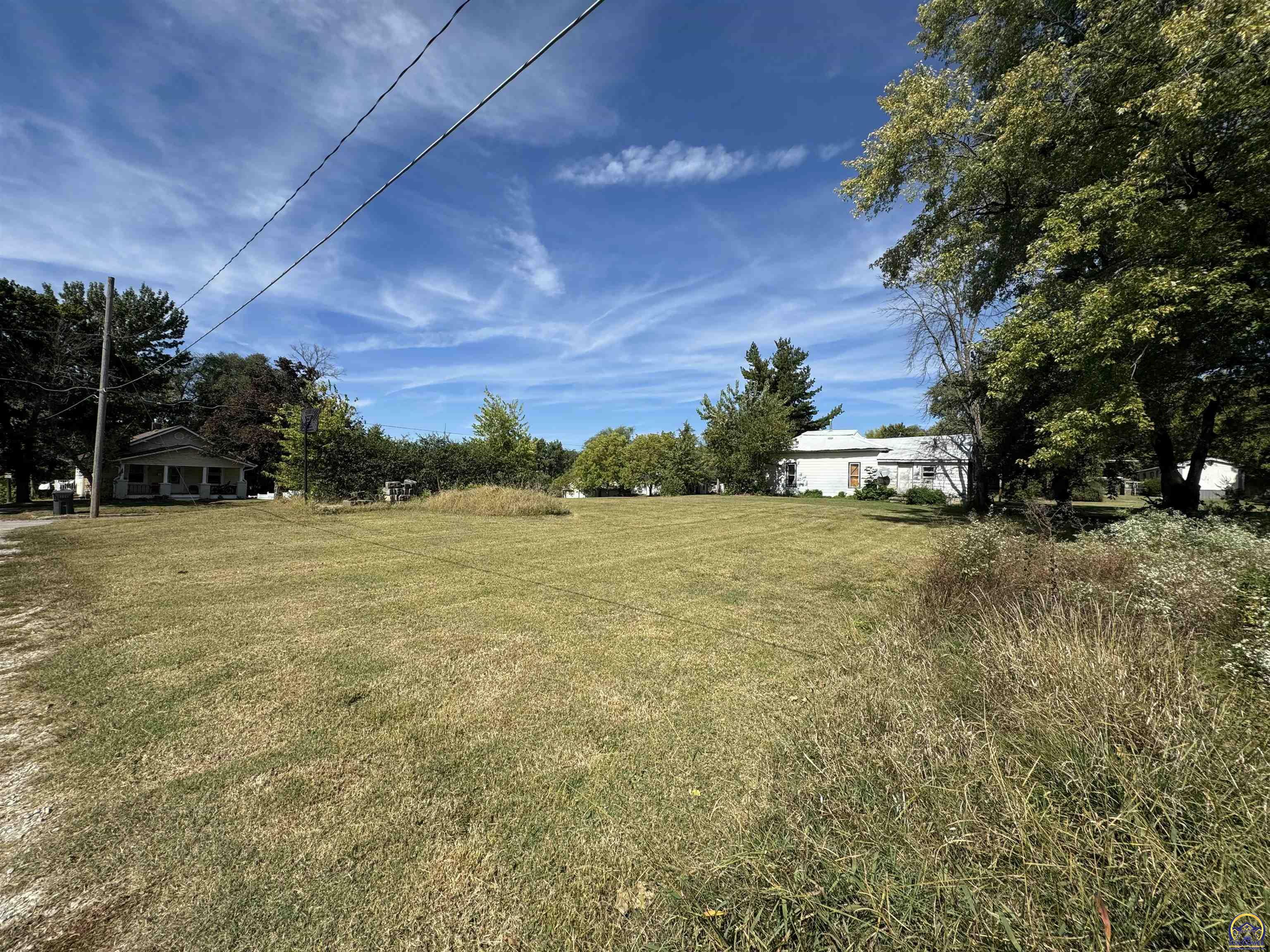 Property Photo:  1224 W 3rd Ave  KS 66439 