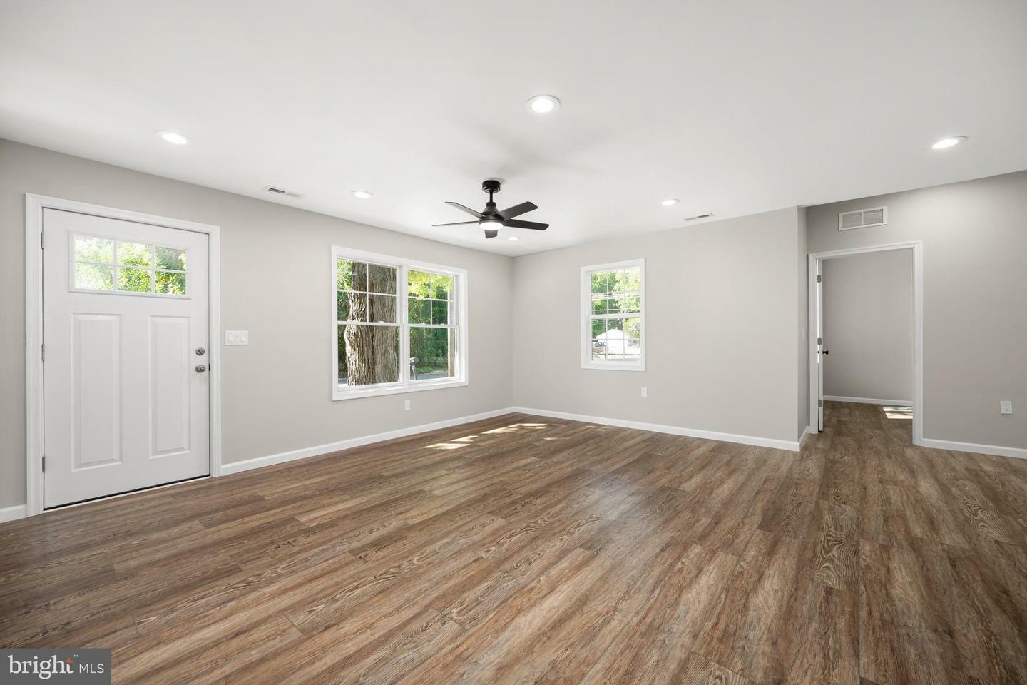 Property Photo:  1109 Pocahontas Avenue  MD 21801 