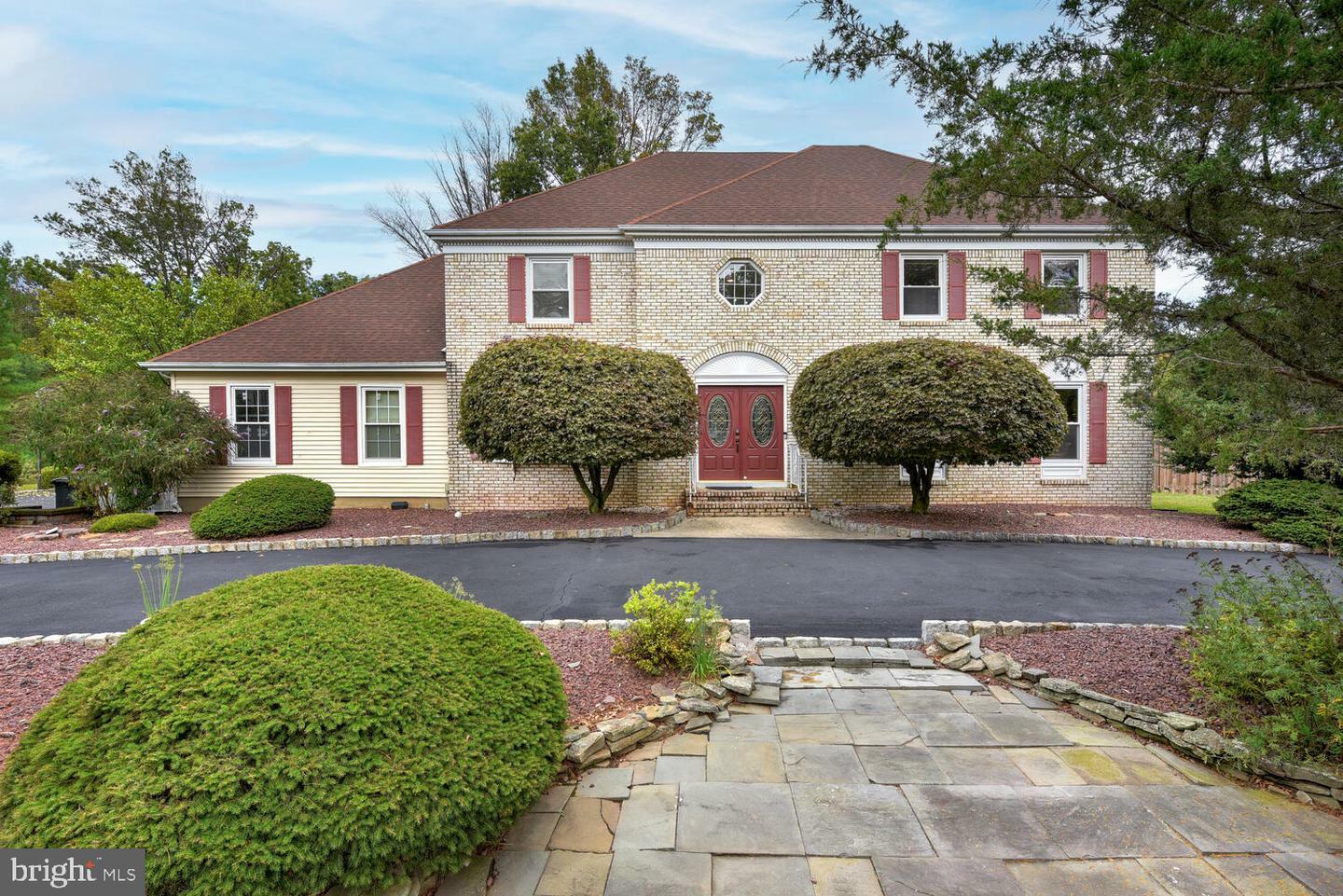 Property Photo:  20 Kilmer Drive  NJ 08844 