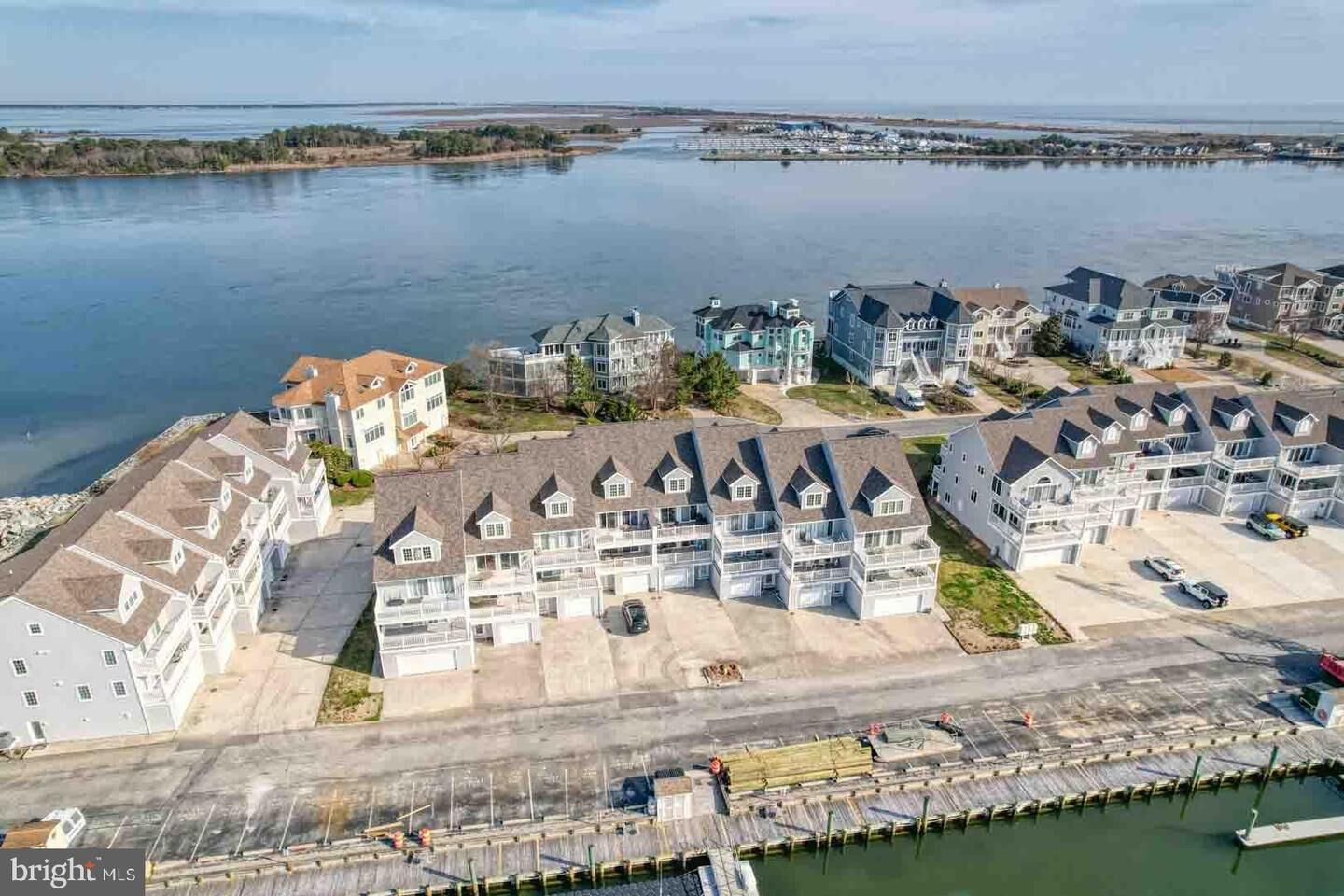 Property Photo: 23 Marina View Court B-4 DE 19930