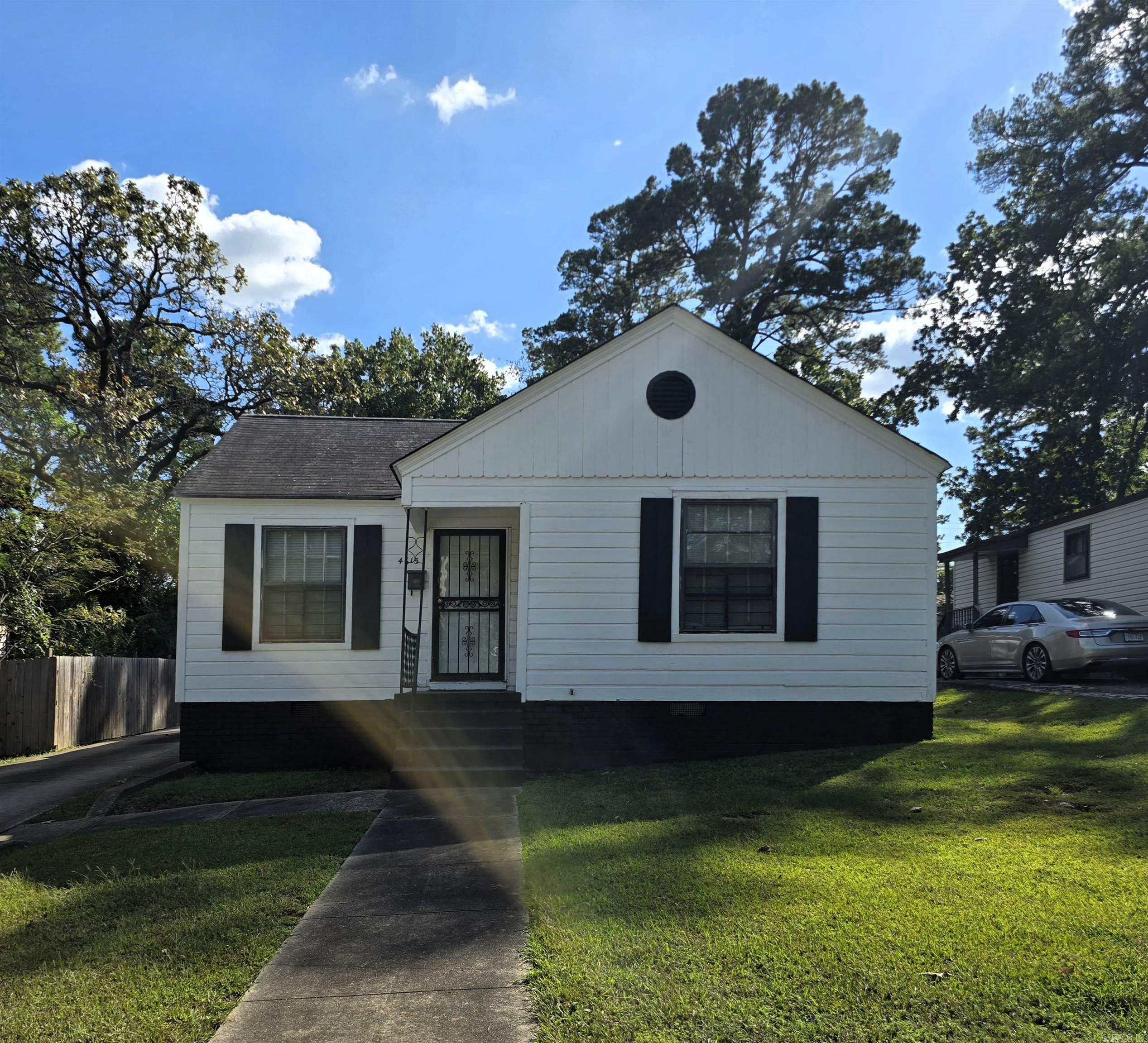 Property Photo:  4613 W 24th Street  AR 72204 