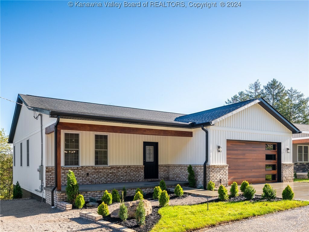 Property Photo:  2624 Larwood Dr Drive  WV 25302 