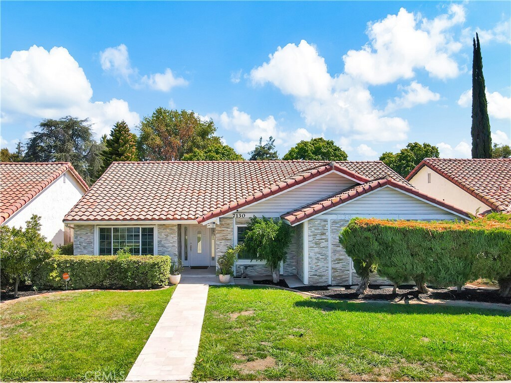 7130 Fallbrook Avenue  West Hills CA 91307 photo