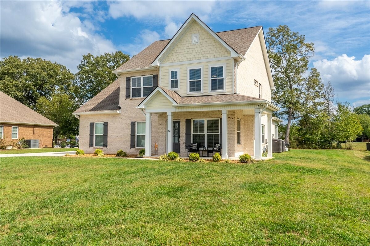 Property Photo:  52 N Kensington Ct  TN 37355 