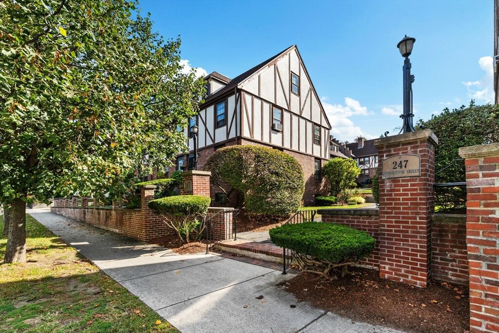 Property Photo: 247 Washington Street 9 MA 01890