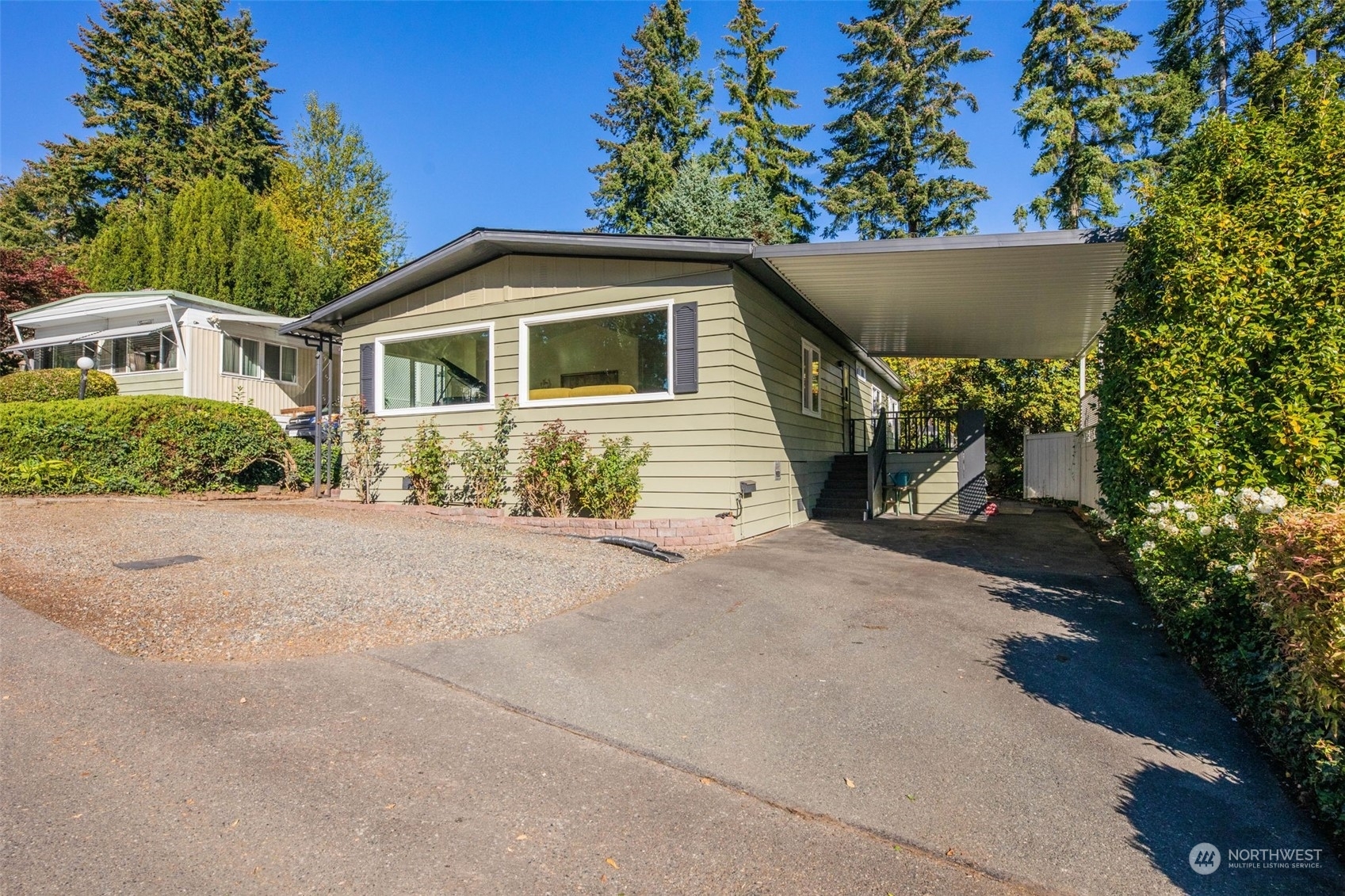 Property Photo:  23708 Locust Way 15B  WA 98021 