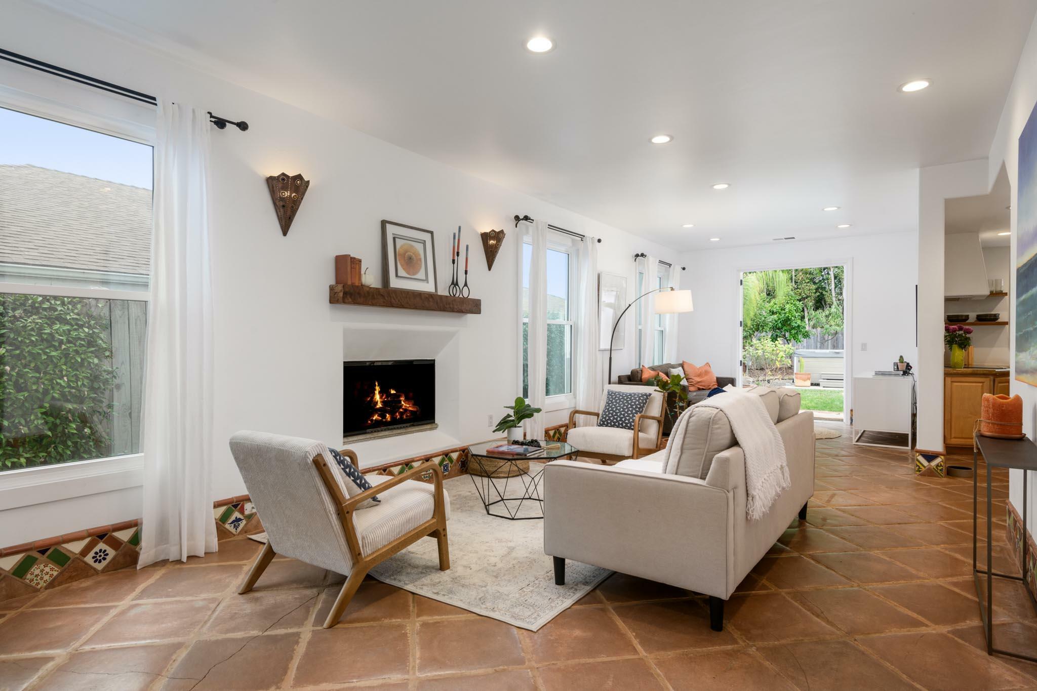 Property Photo:  1125 Waldron Avenue  CA 93103 