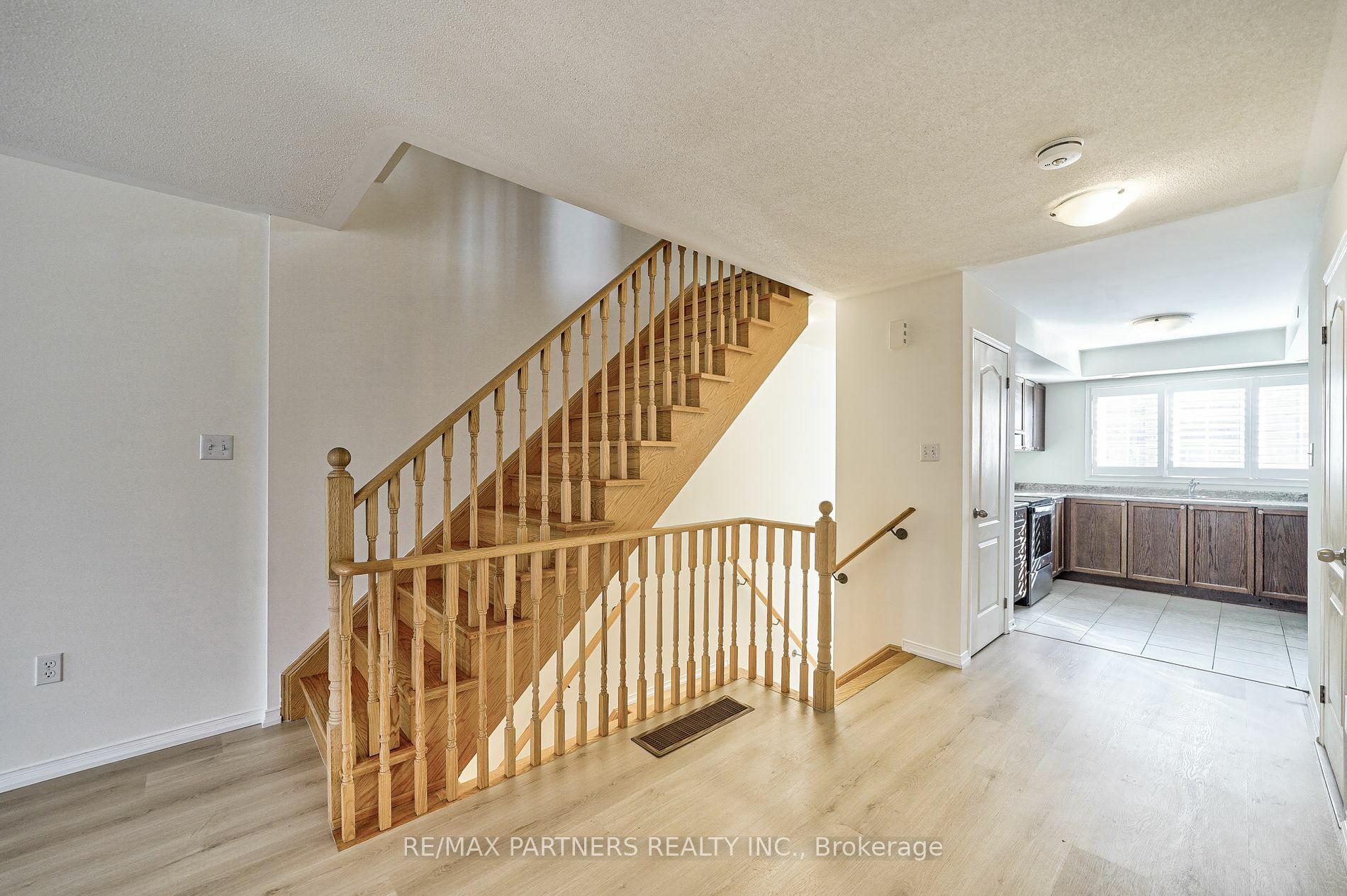 Property Photo:  2615 Eaglesham Path  ON L1L 0M7 