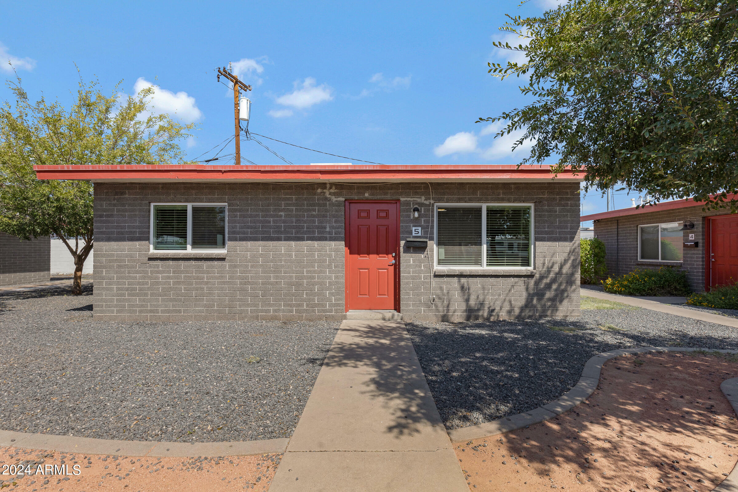 Property Photo:  2230 E Brill Street  AZ 85006 