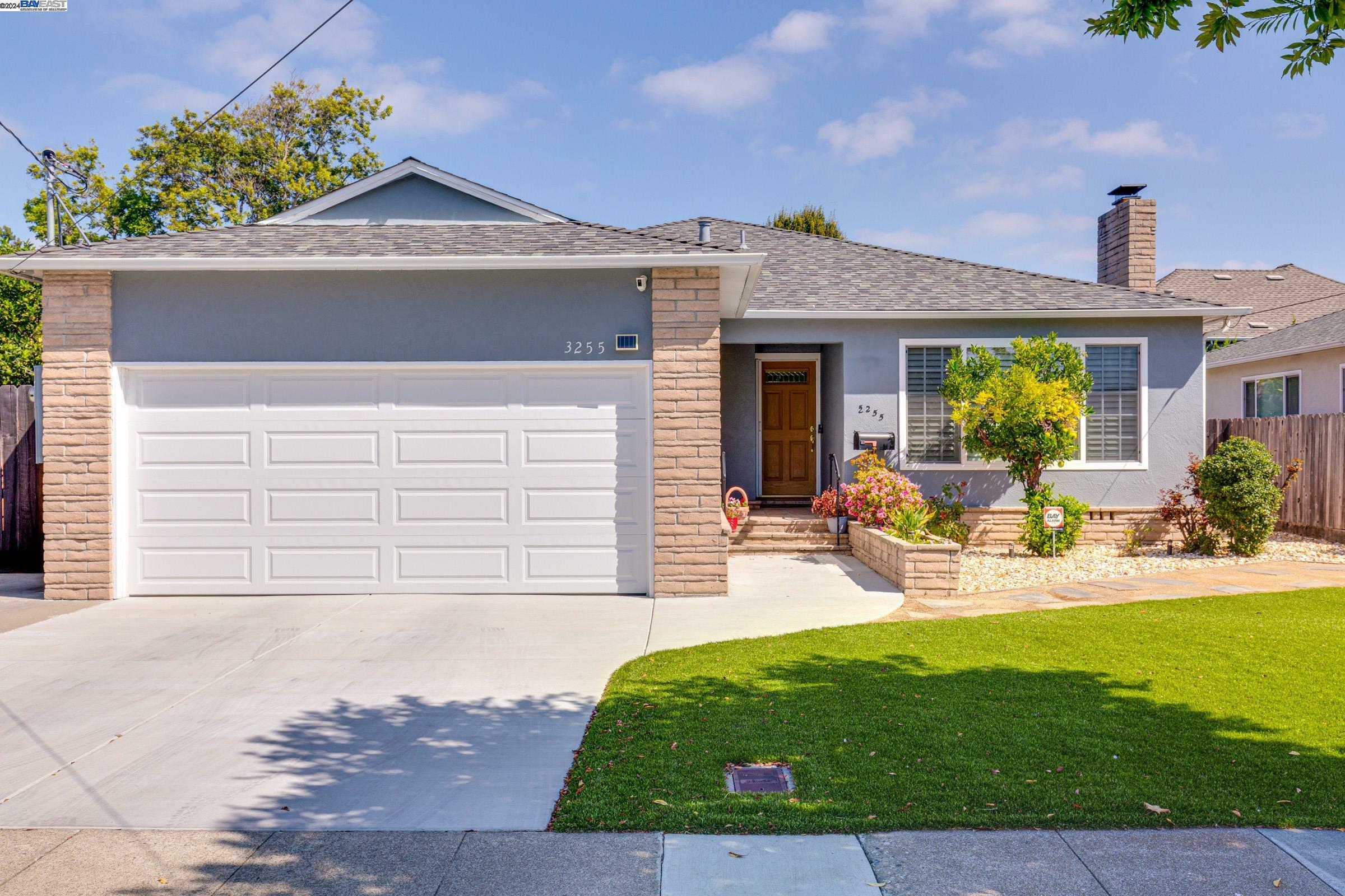 Property Photo:  3255 San Jose Ave  CA 94501 