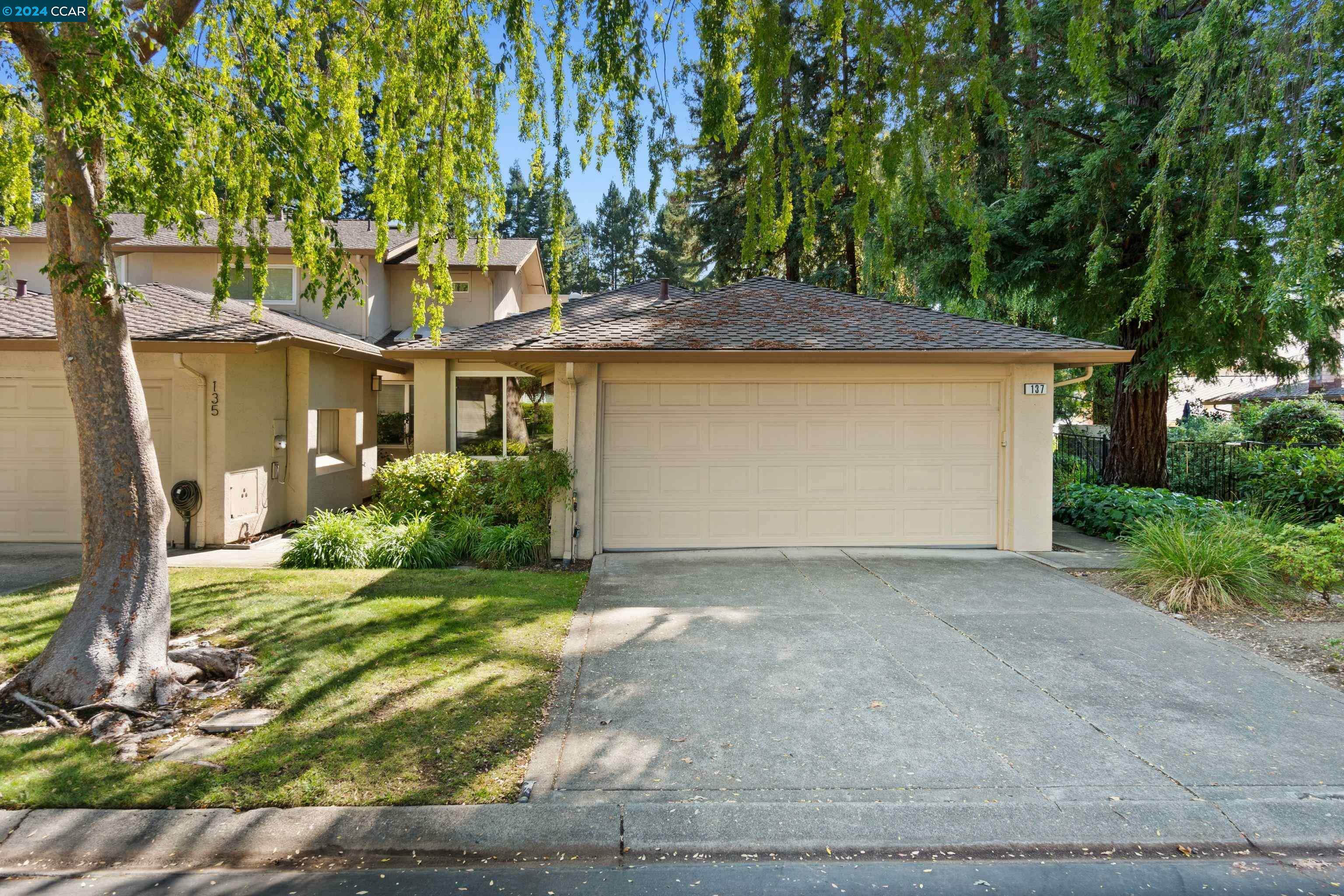 Property Photo:  137 Tweed Dr  CA 94526 