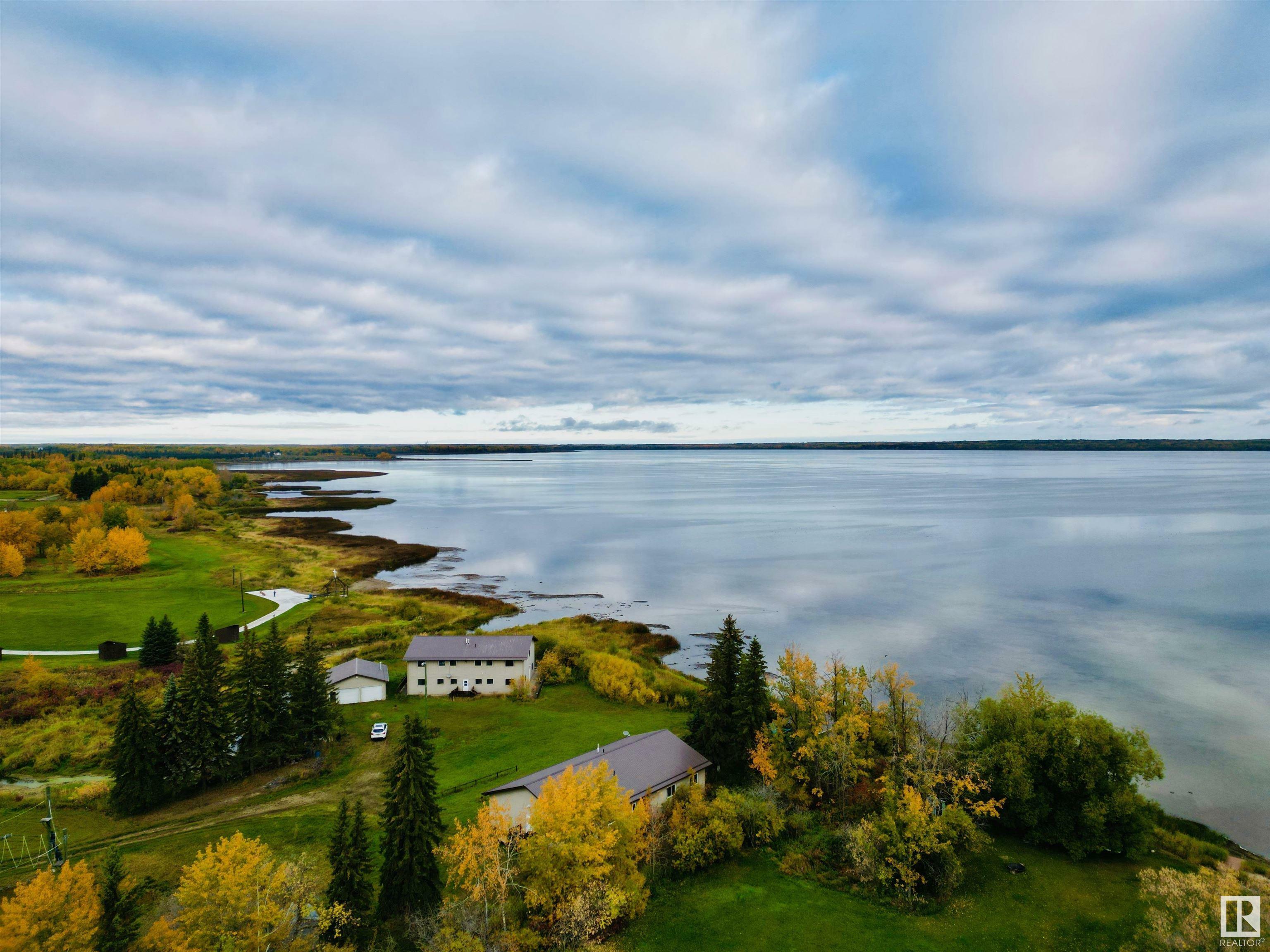 Photo de la propriété:  3510 Ste. Anne 220  AB T0E 0A0 