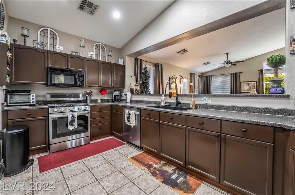 Property Photo:  67 Saint Johns Wood Avenue  NV 89002 