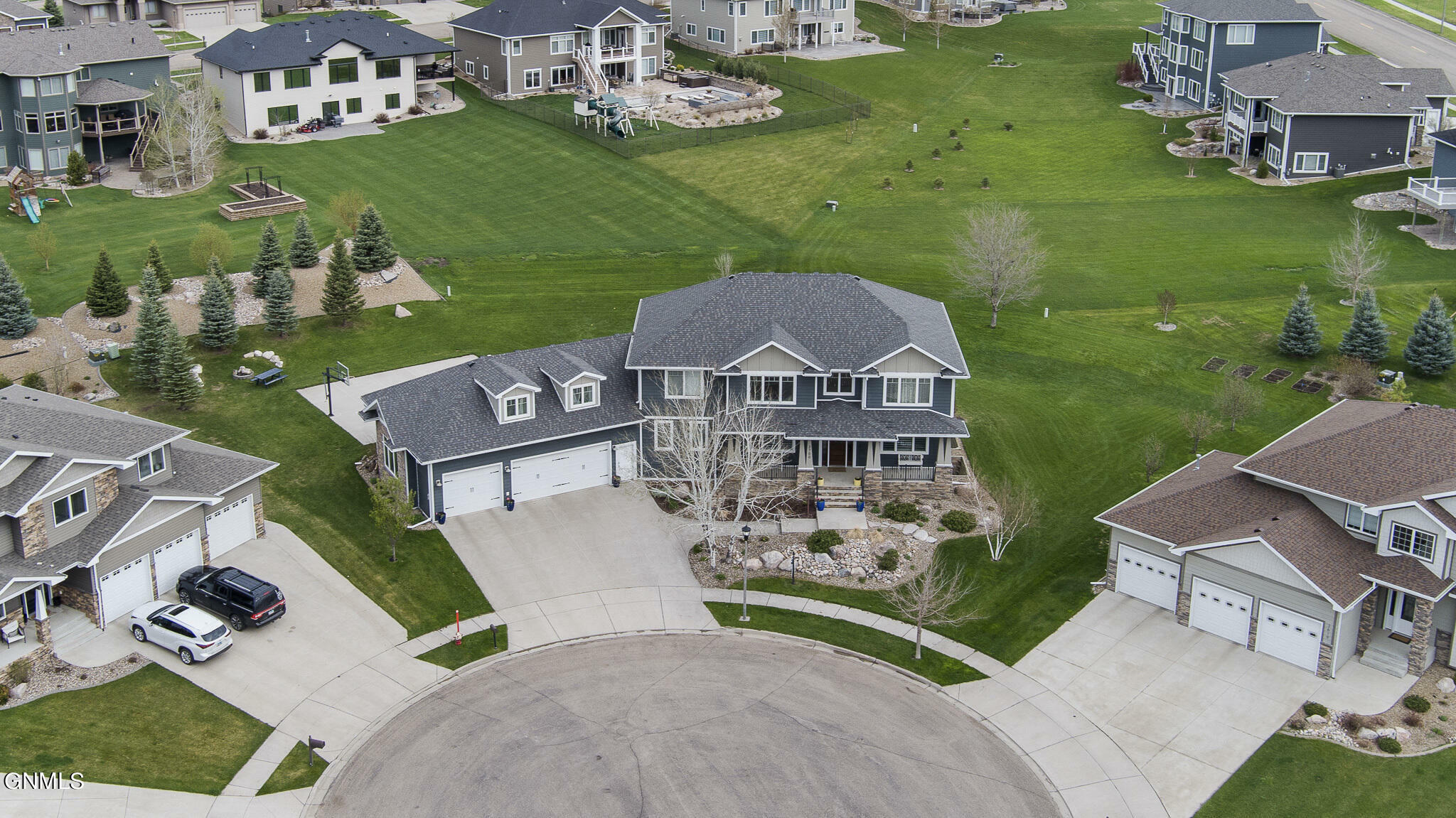 Property Photo: 3700 Chisholm Place ND 58503