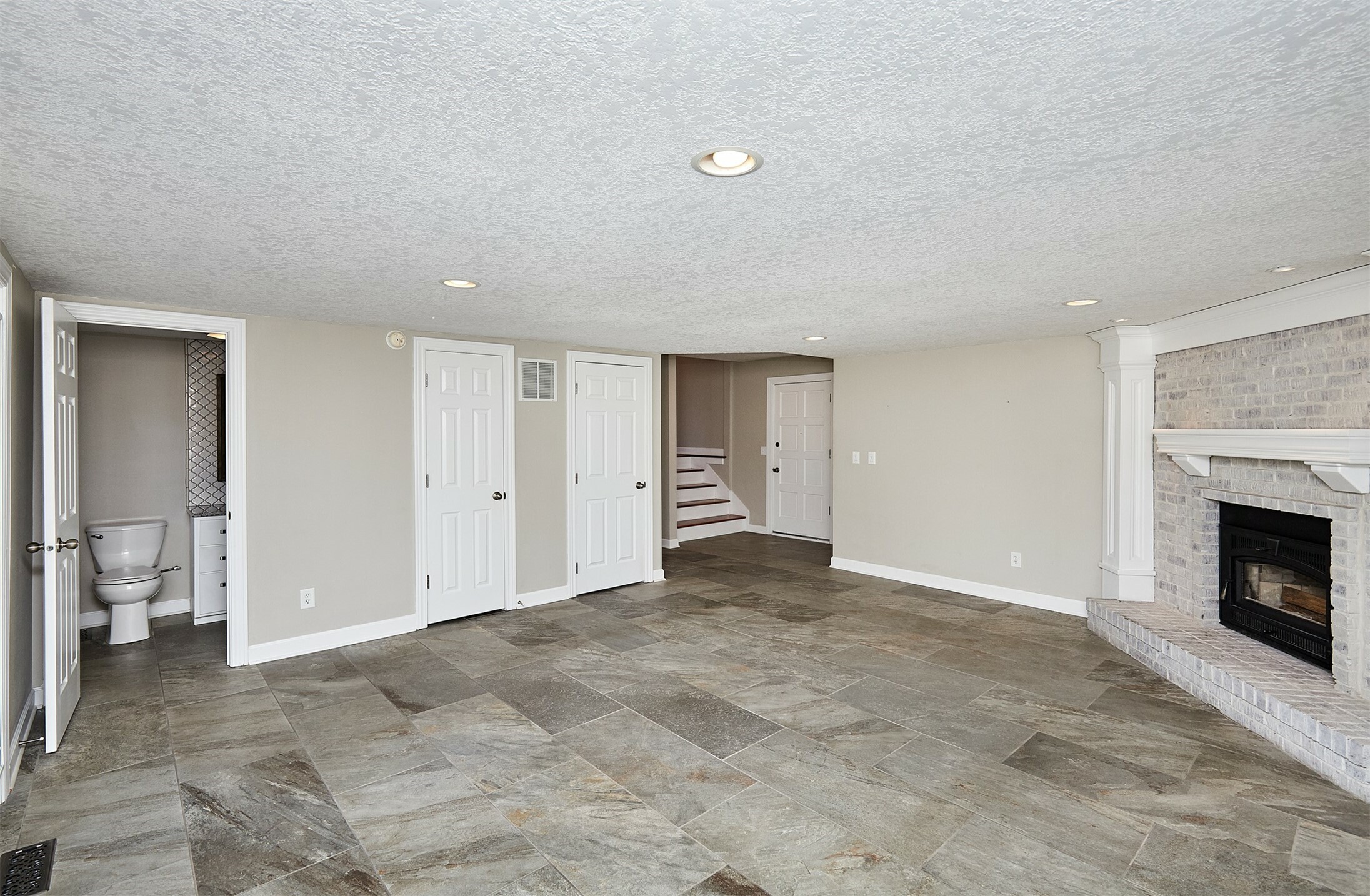 Property Photo:  6355 Oakwood Drive  IA 50266 