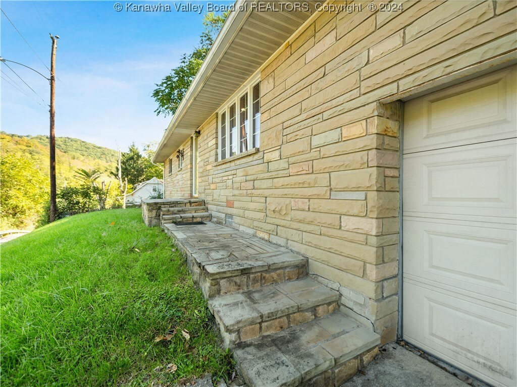 Property Photo:  2029 Scraggs Drive A  WV 25387 