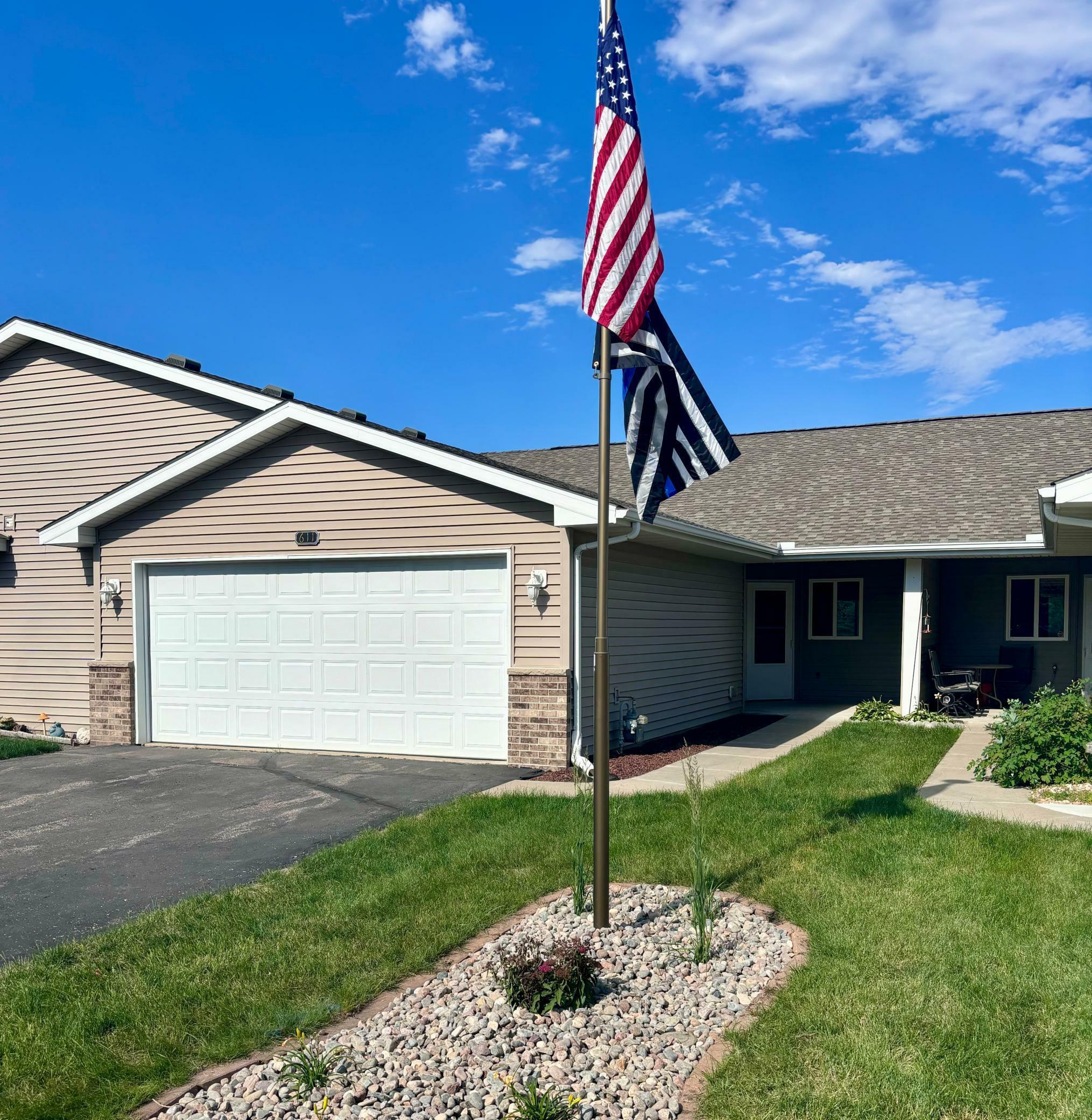 Property Photo:  611 Danielson Court  MN 55358 