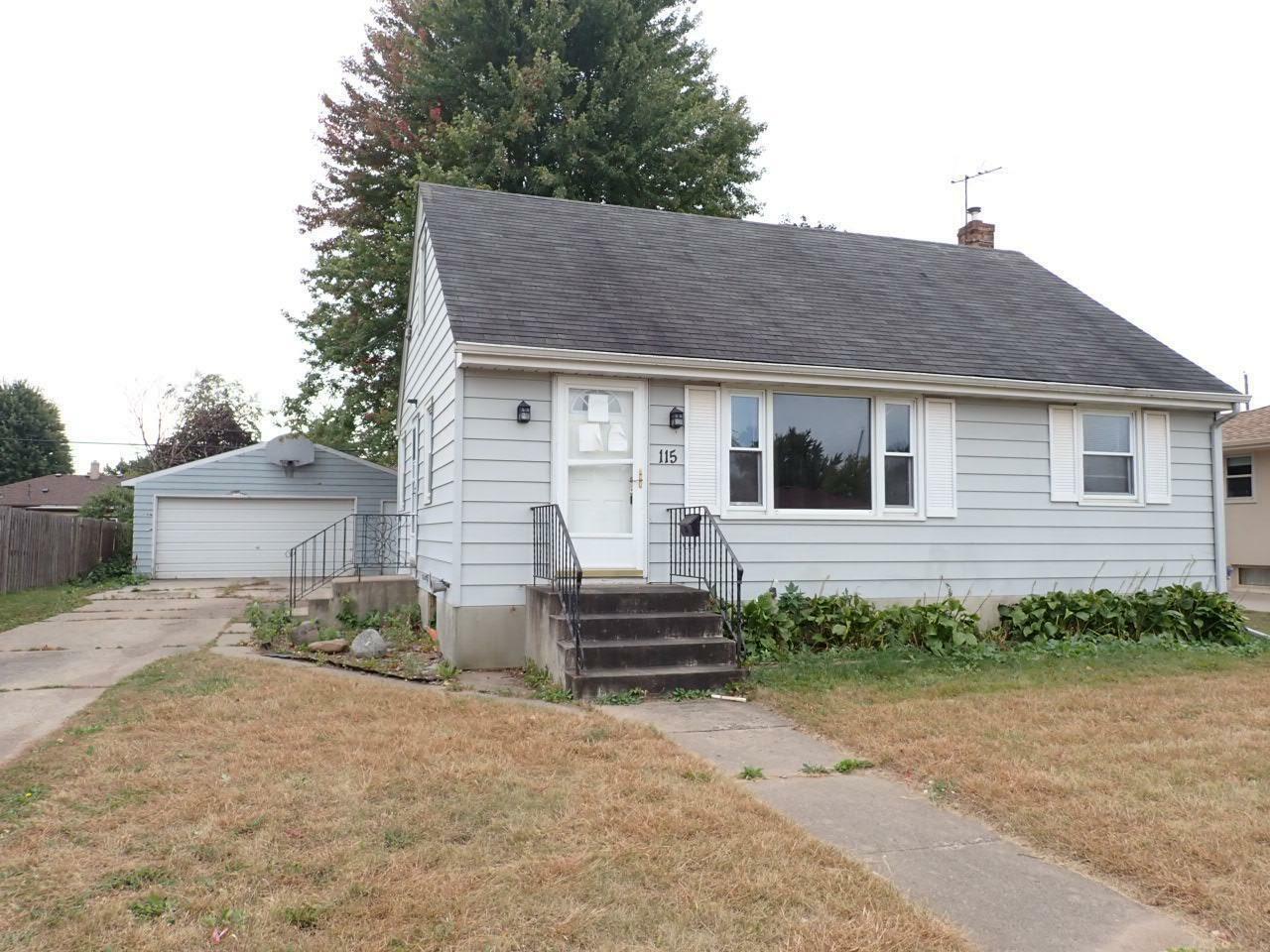 Property Photo:  115 Spruce Street W  MN 55075 