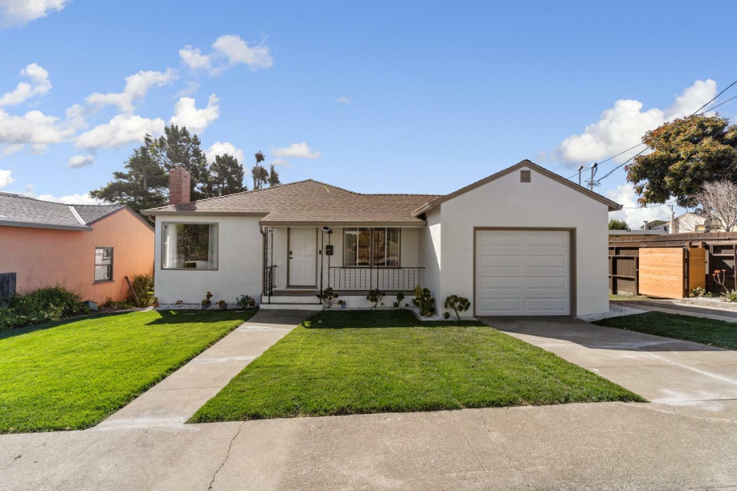 Property Photo:  420 Hemlock Avenue  CA 94080 