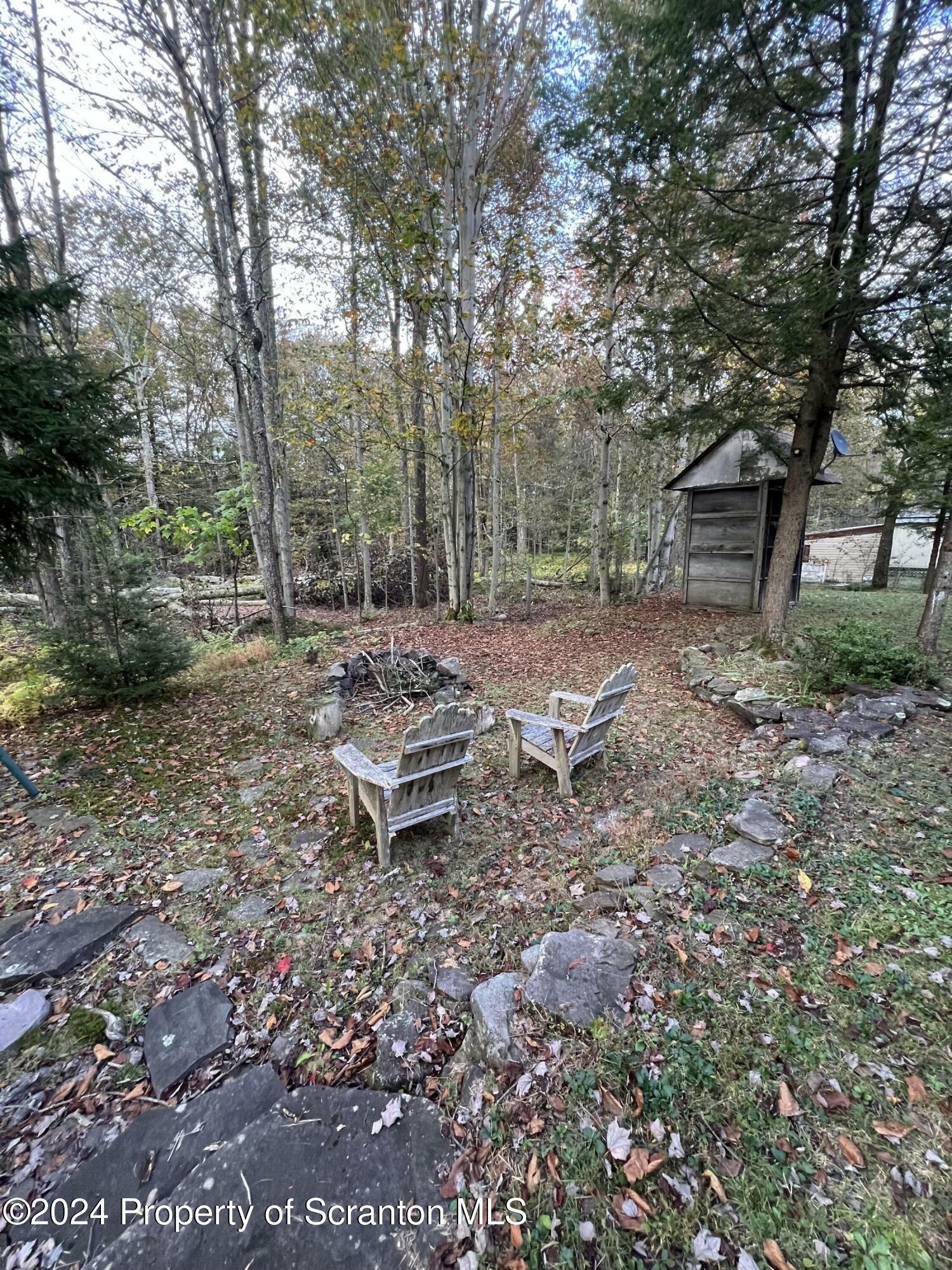 Property Photo:  141 Broken Arrow Lane  PA 18424 