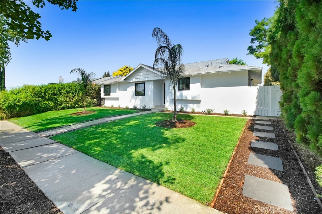 Property Photo:  18715 Gledhill Street  CA 91324 