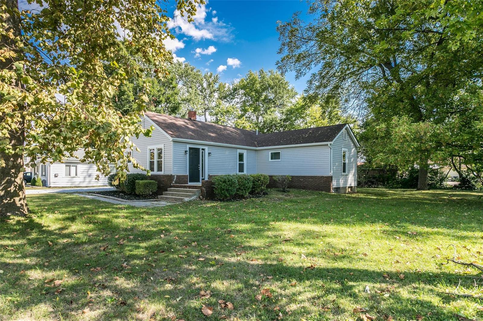 Property Photo:  311 Spencer Street  IL 62010 