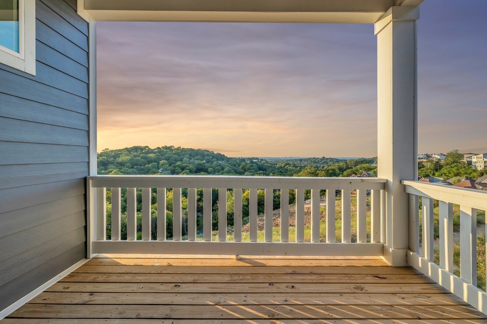 1597 Boxwood Dr  Nashville TN 37211 photo
