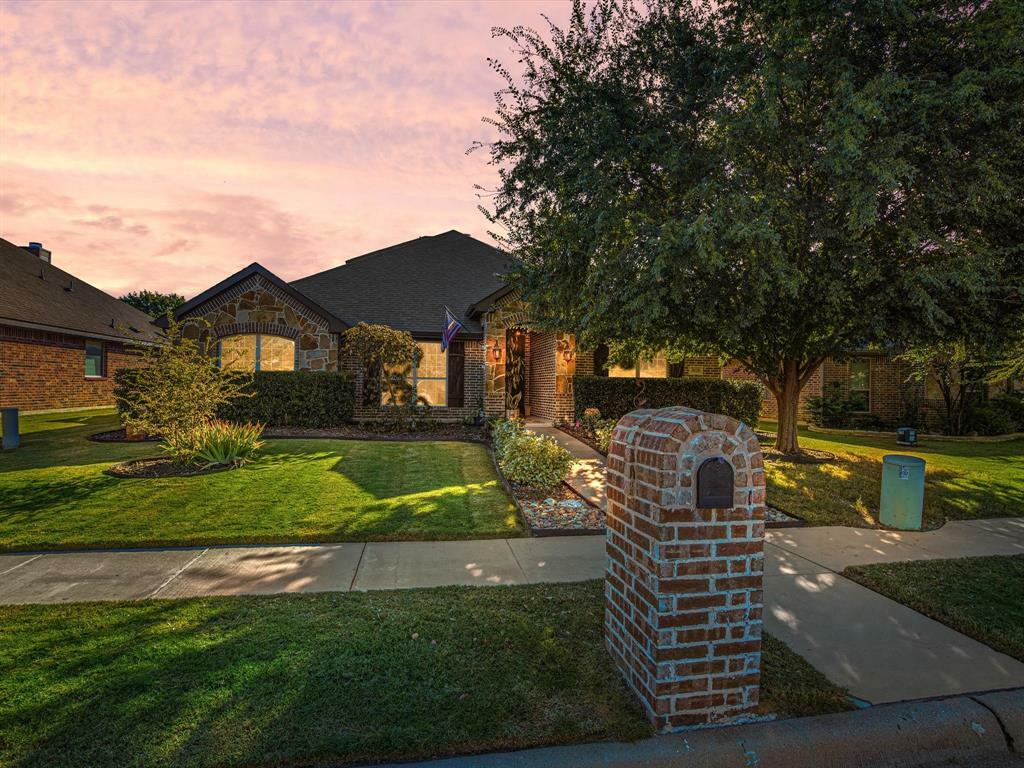 Property Photo:  3028 Carlton Parkway  TX 75165 