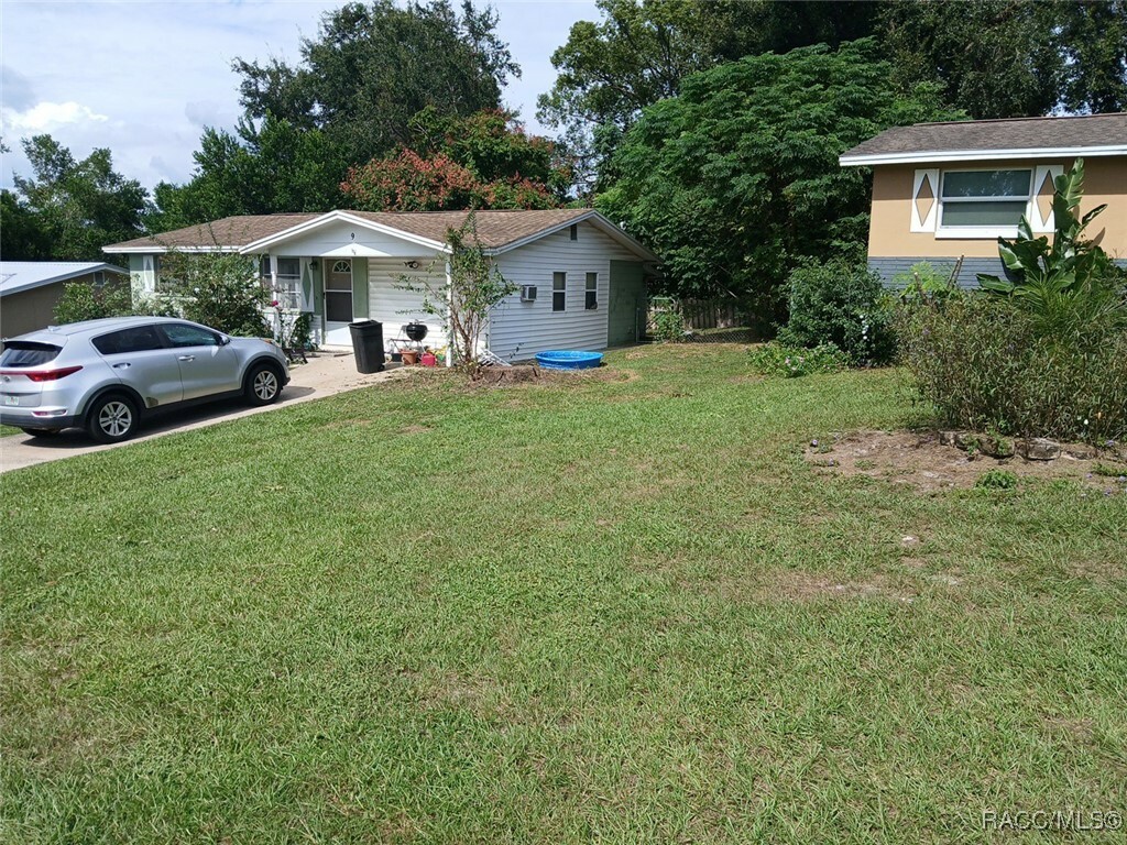 Property Photo:  9 E Golden Street  FL 34465 